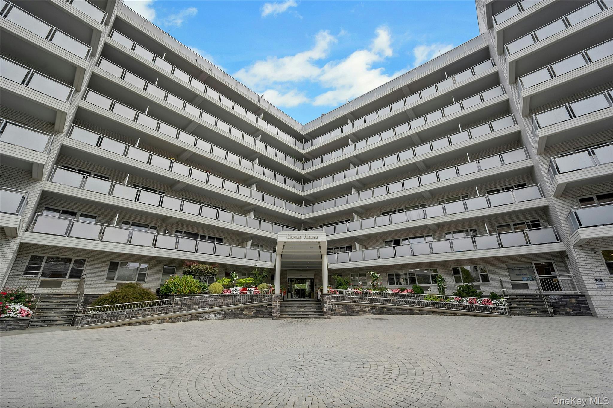 300 Martine Avenue # 7B, White Plains, NY 10601