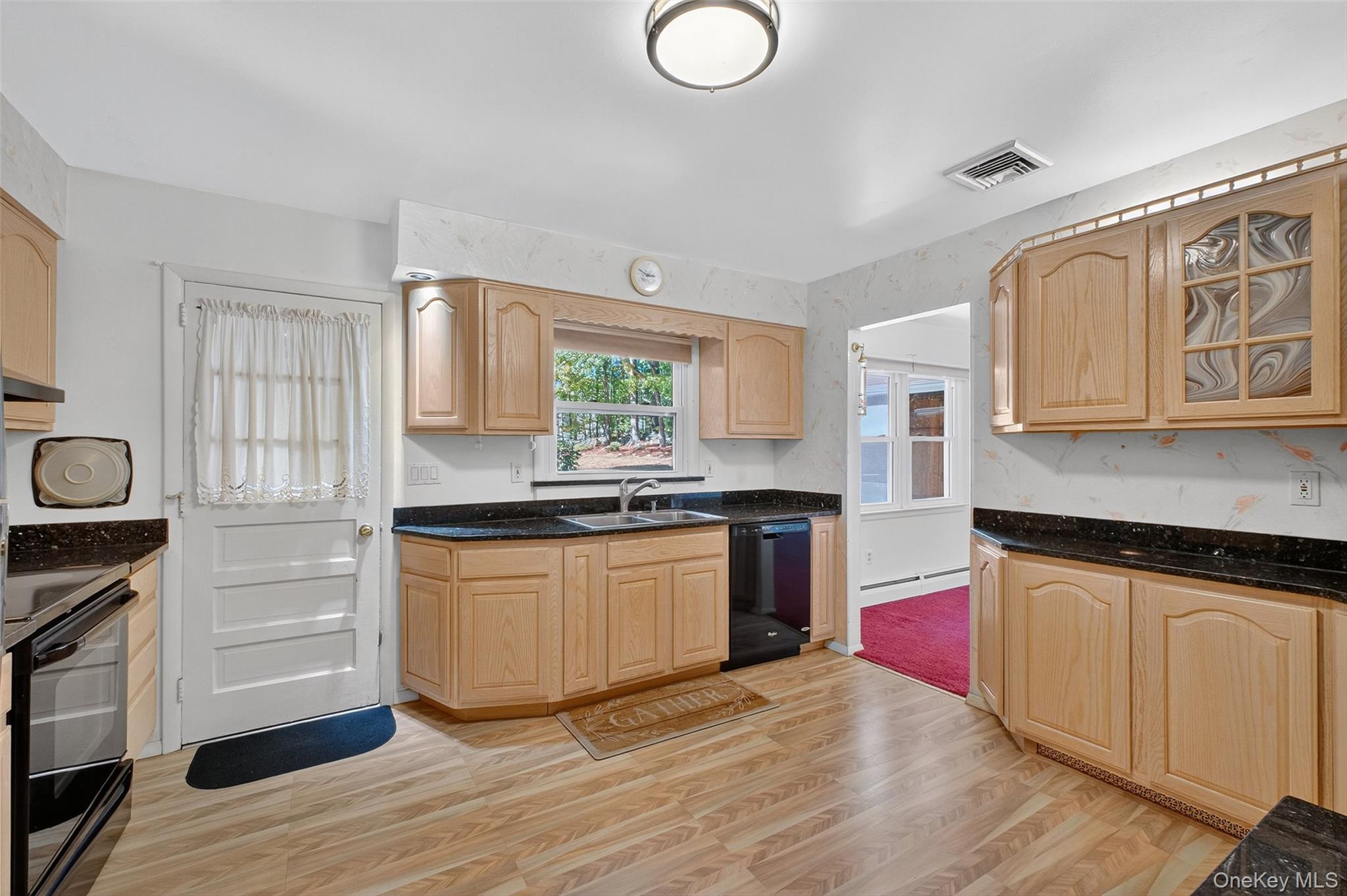 97 Friendly Road, Mahopac, NY 10541