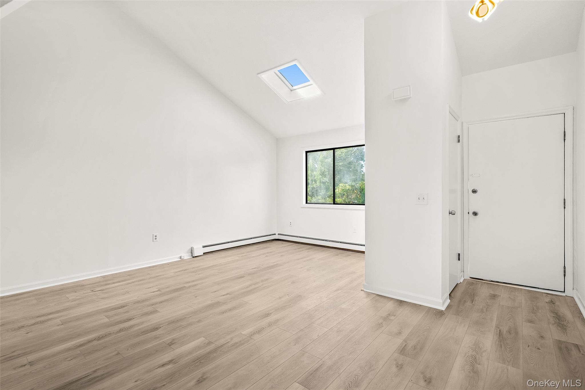 25 Laurel Court, Fishkill, NY 12524