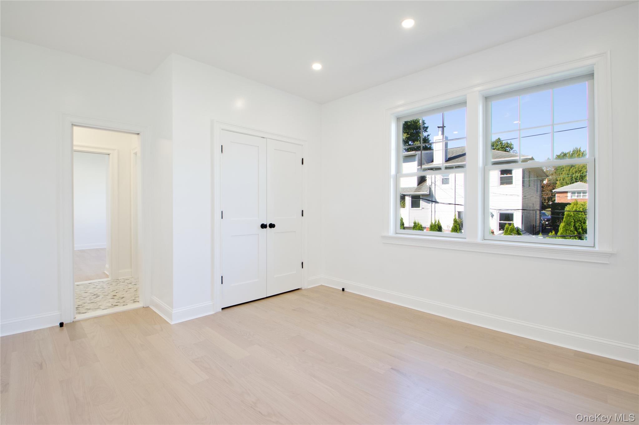 108 Tanners Pond Road, Garden City, NY 11530