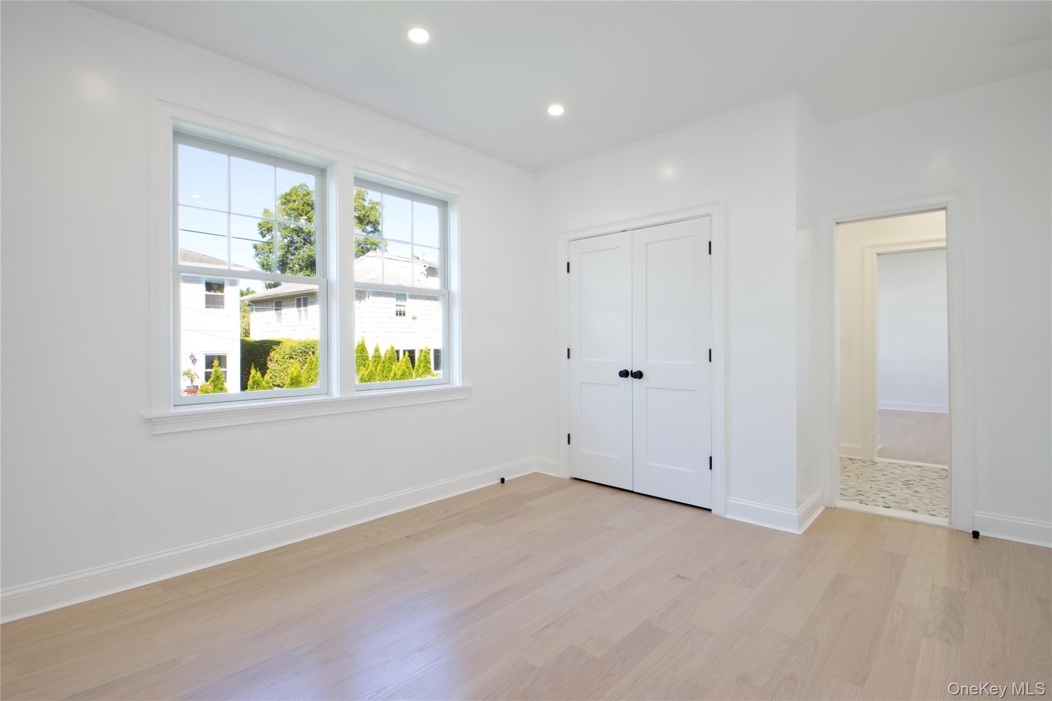 108 Tanners Pond Road, Garden City, NY 11530