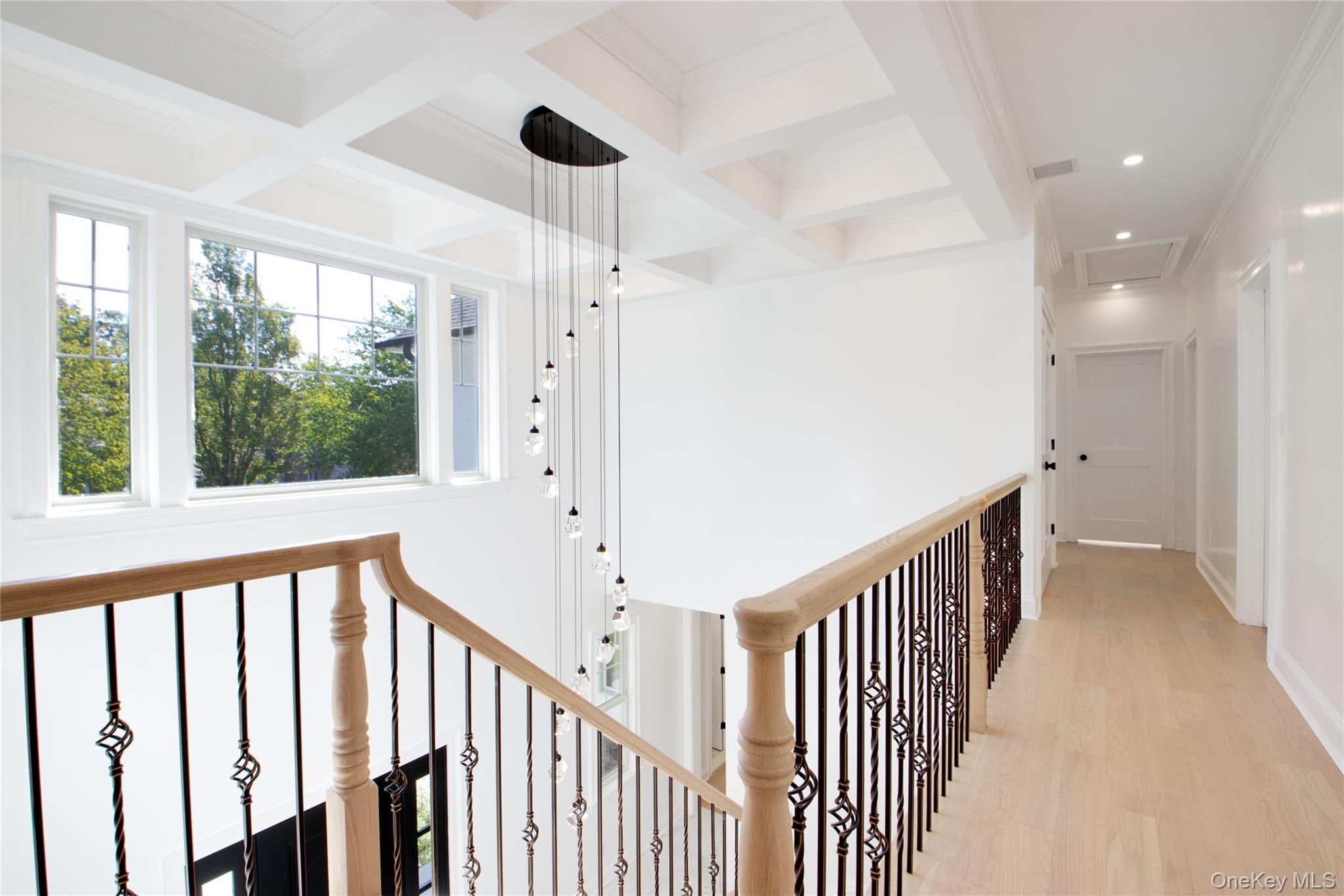 108 Tanners Pond Road, Garden City, NY 11530