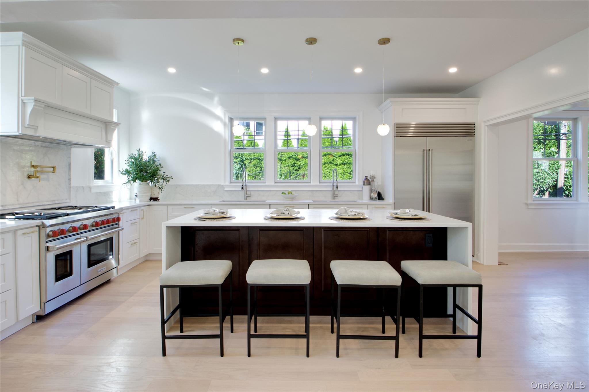 108 Tanners Pond Road, Garden City, NY 11530