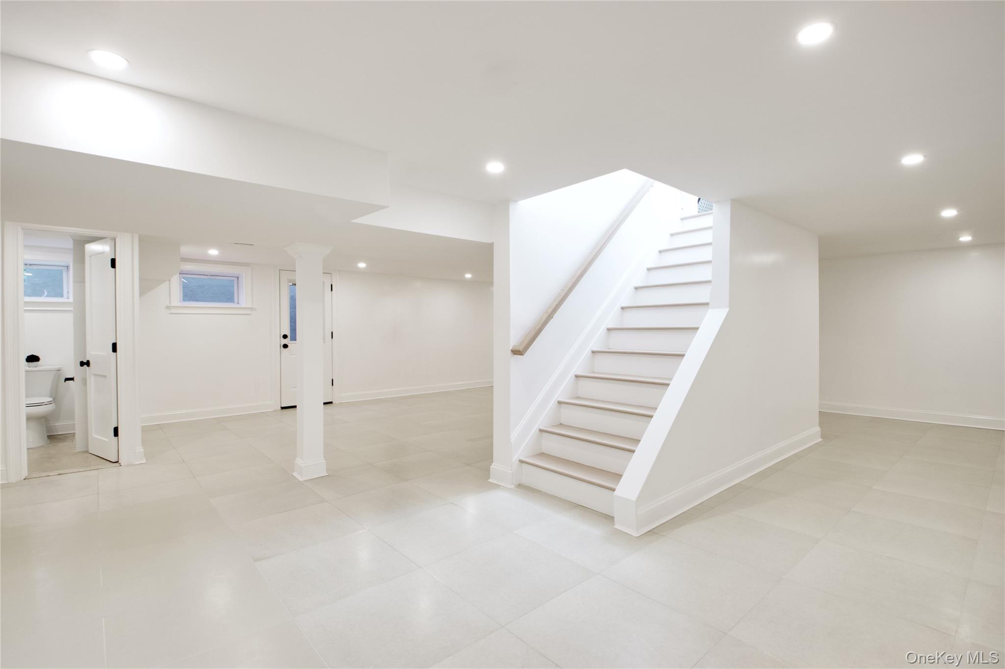 108 Tanners Pond Road, Garden City, NY 11530