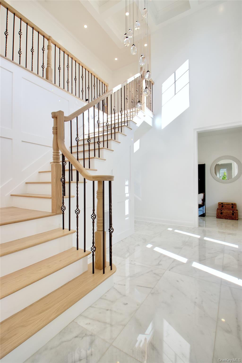 108 Tanners Pond Road, Garden City, NY 11530