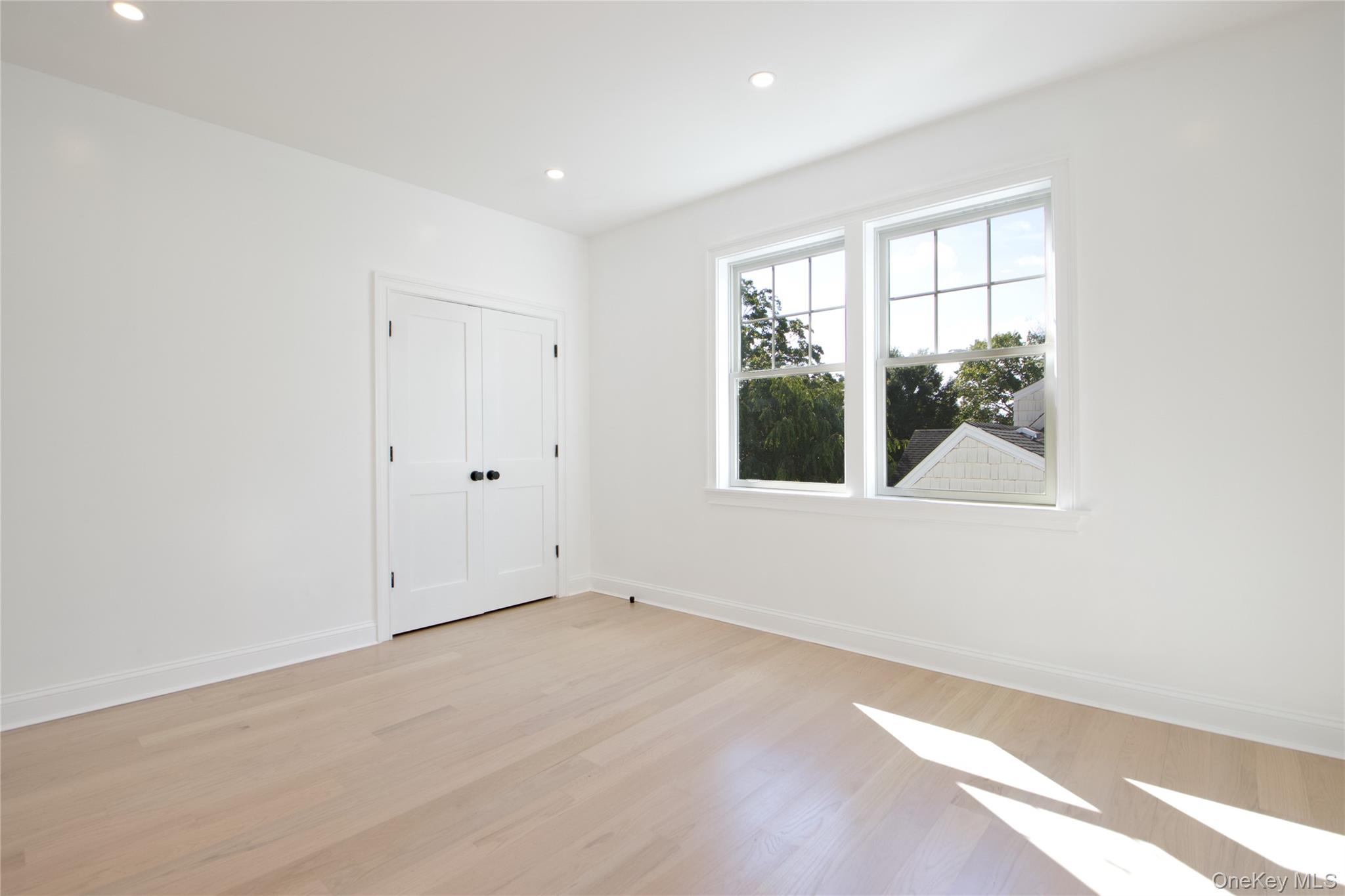 108 Tanners Pond Road, Garden City, NY 11530