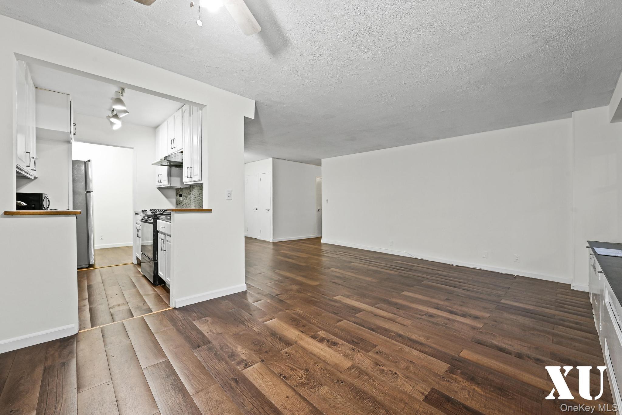 43-10 Kissena Boulevard # 2B, Flushing, NY 11355