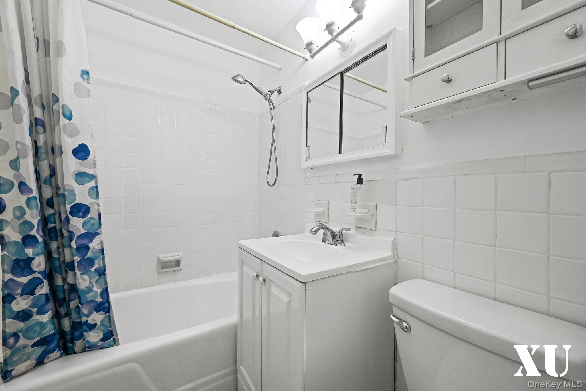 43-10 Kissena Boulevard # 2B, Flushing, NY 11355