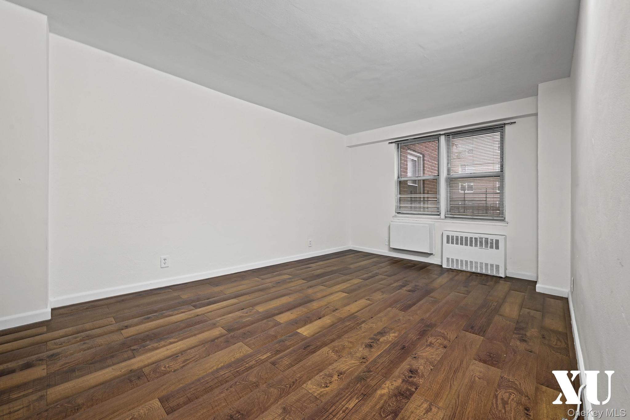 43-10 Kissena Boulevard # 2B, Flushing, NY 11355