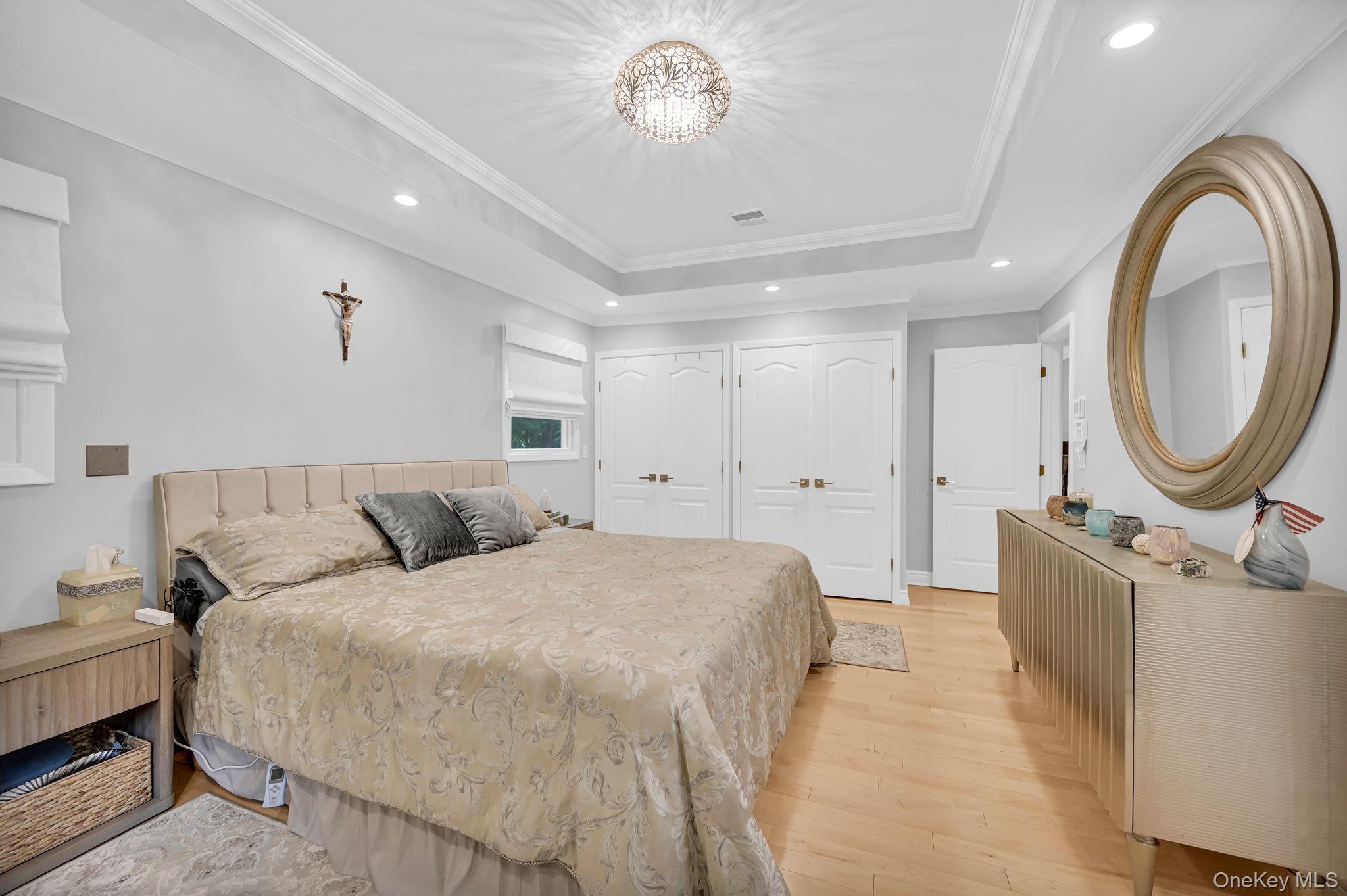 15 Ramapo Lane, Chestnut Ridge, NY 10952