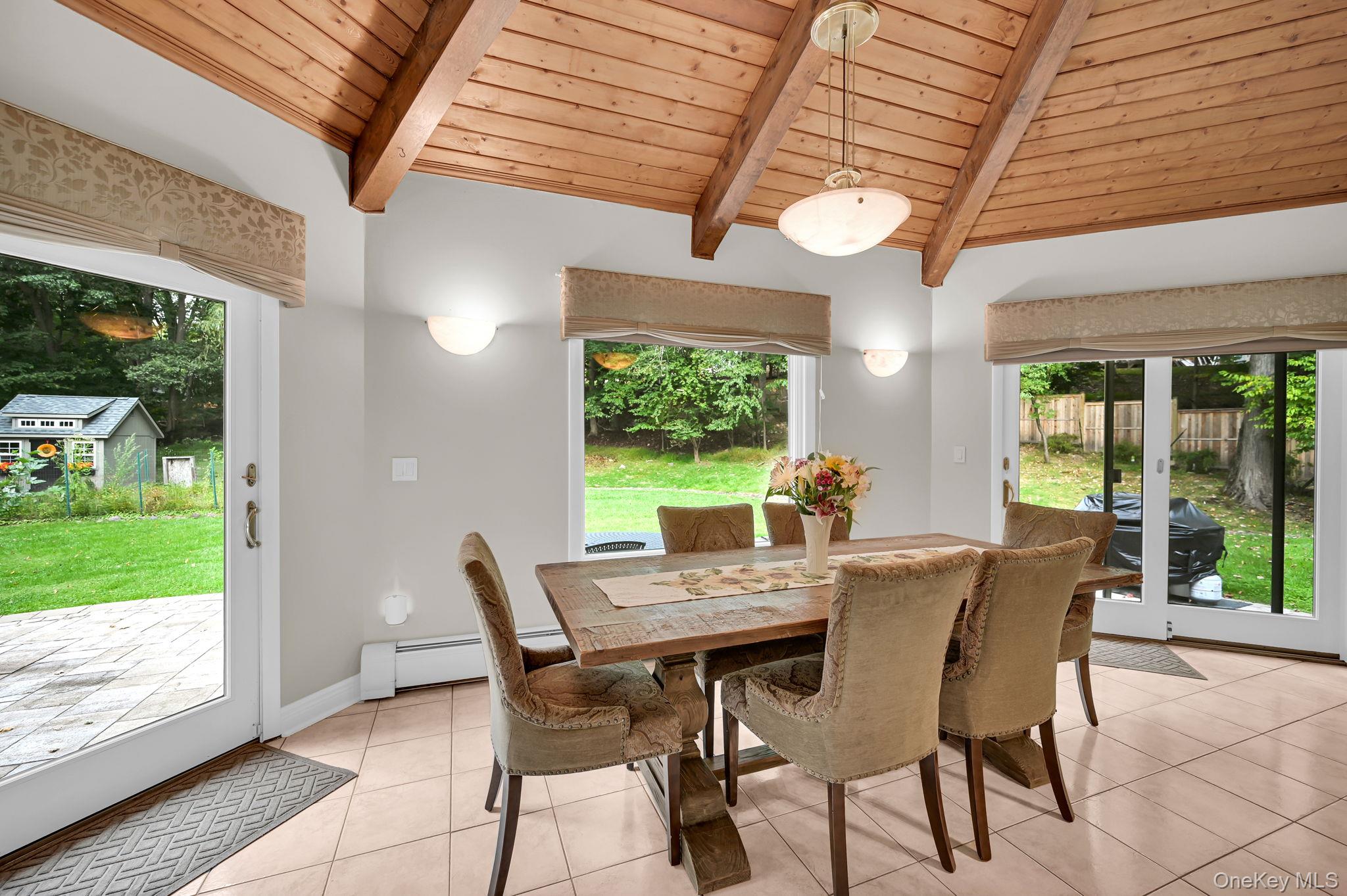 15 Ramapo Lane, Chestnut Ridge, NY 10952