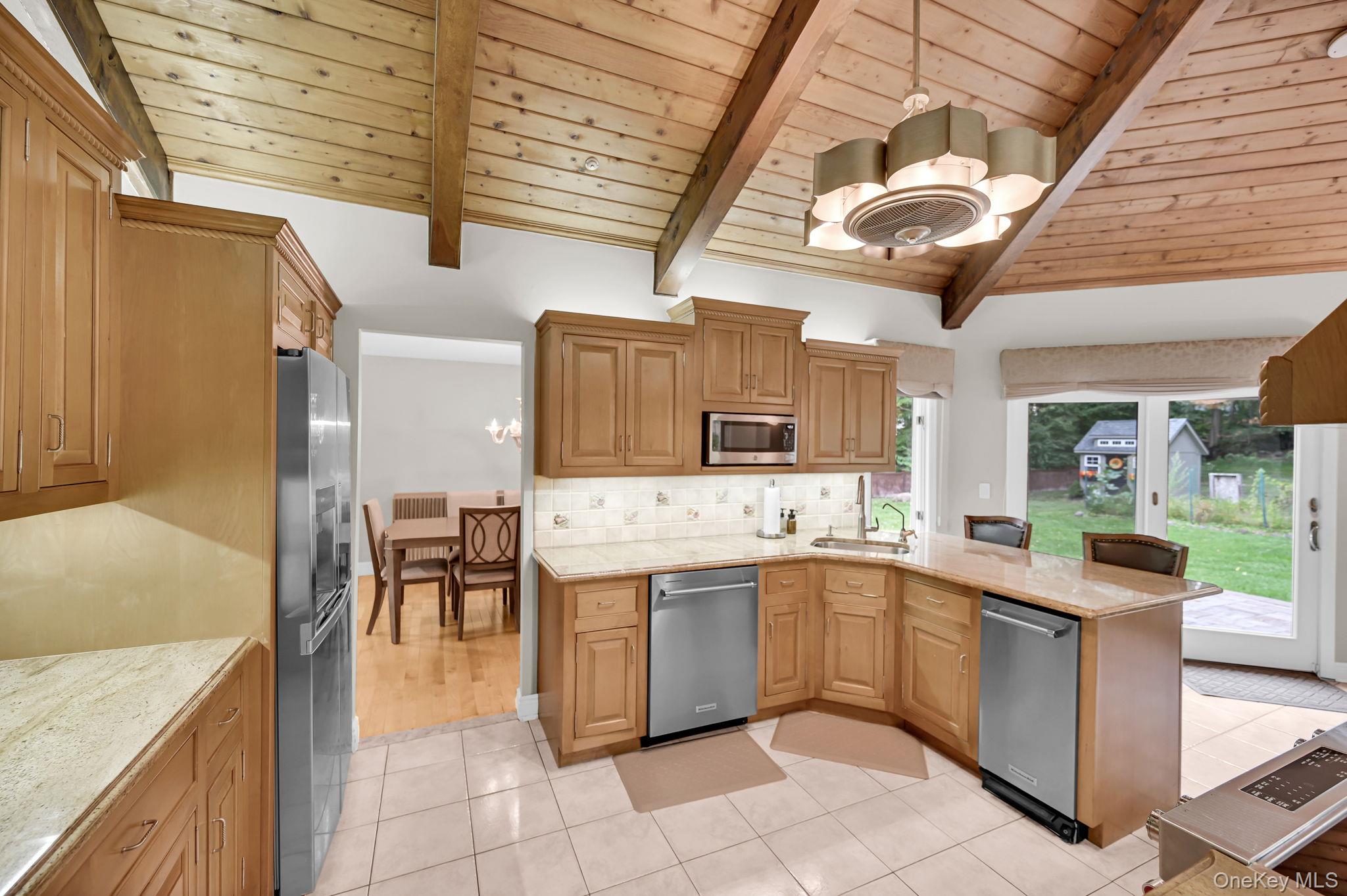 15 Ramapo Lane, Chestnut Ridge, NY 10952