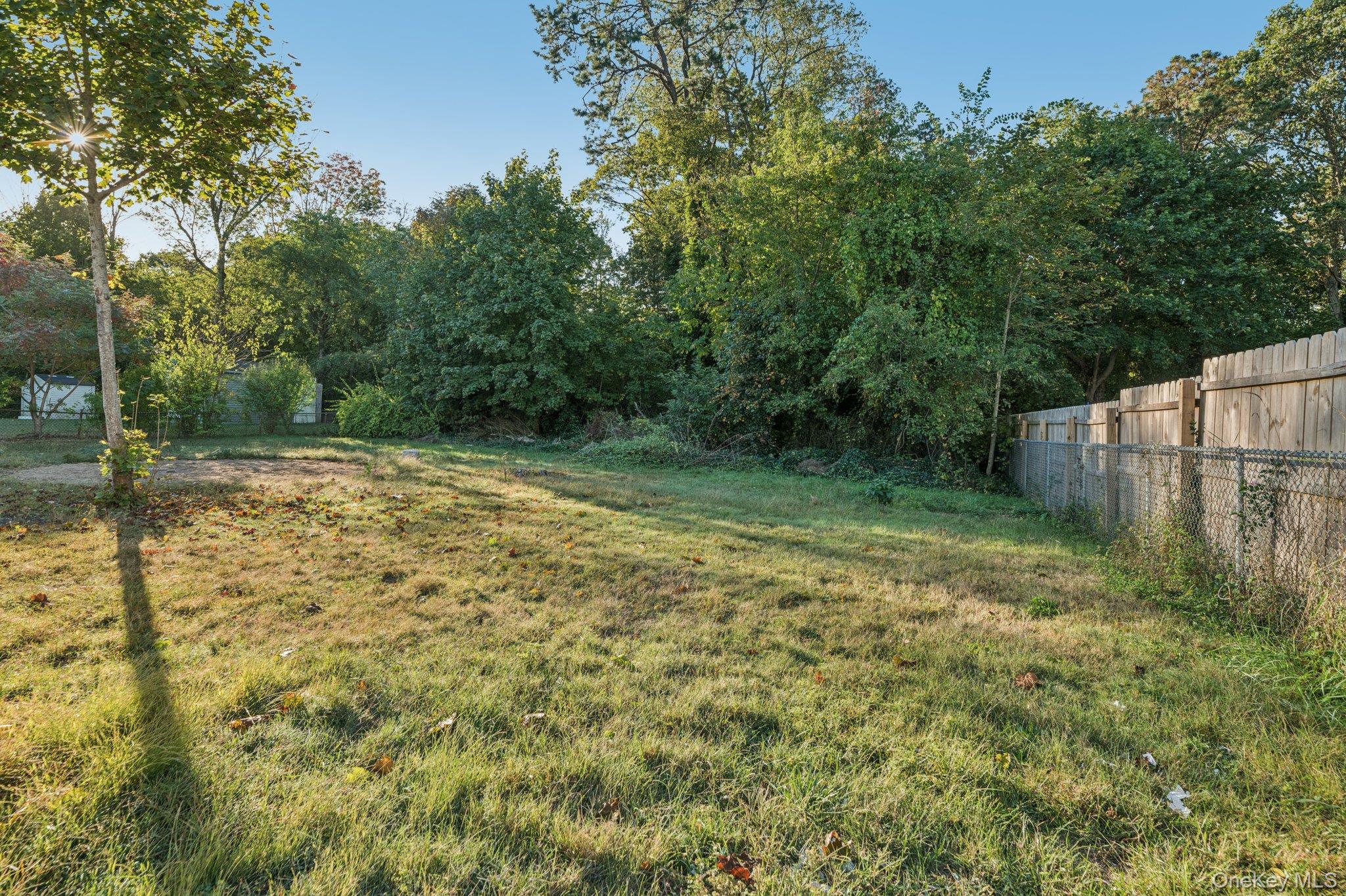 10 Ehler Street, Brentwood, NY 11717