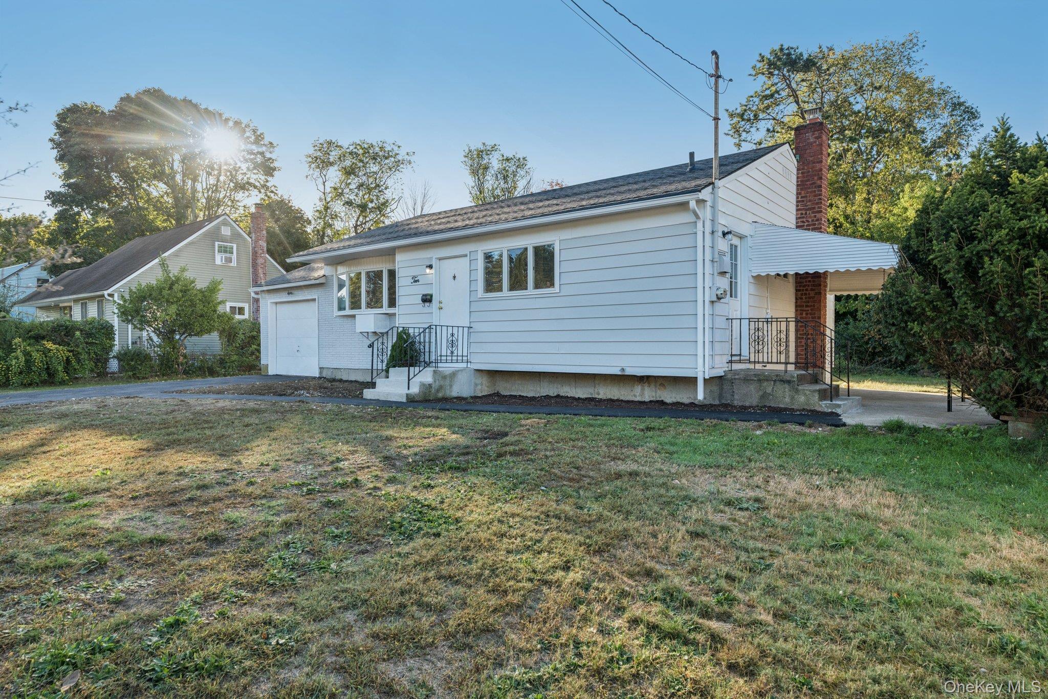 10 Ehler Street, Brentwood, NY 11717