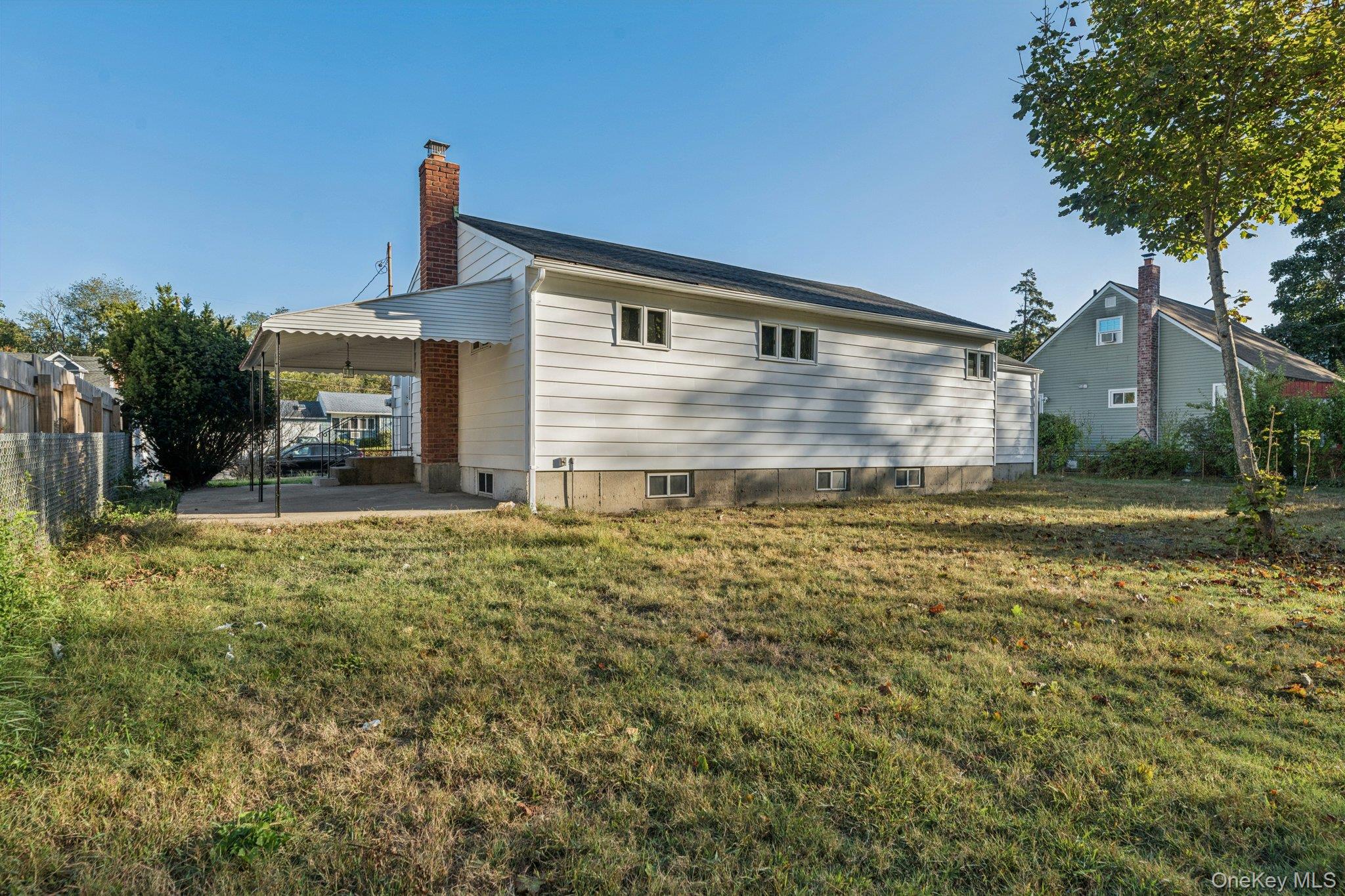 10 Ehler Street, Brentwood, NY 11717