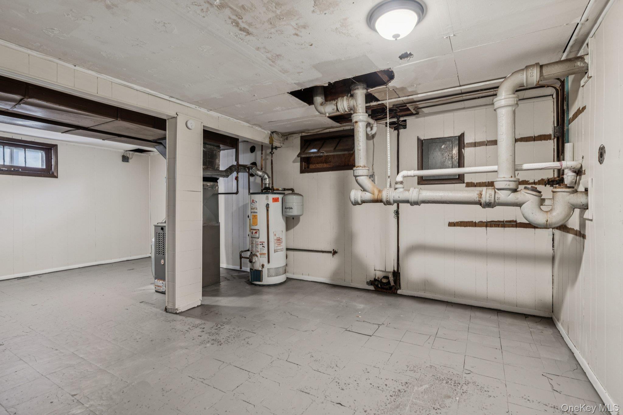 10 Ehler Street, Brentwood, NY 11717