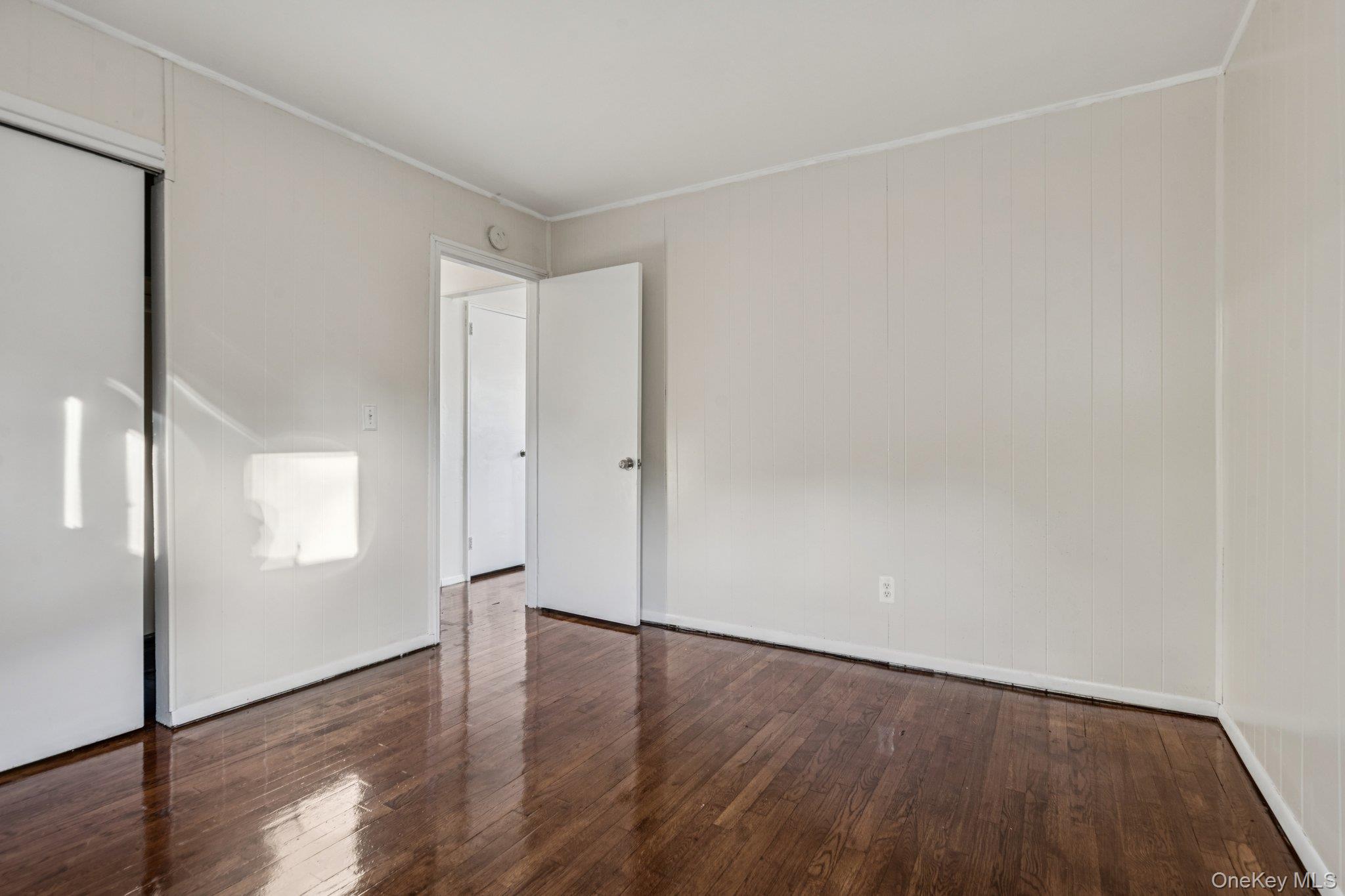 10 Ehler Street, Brentwood, NY 11717