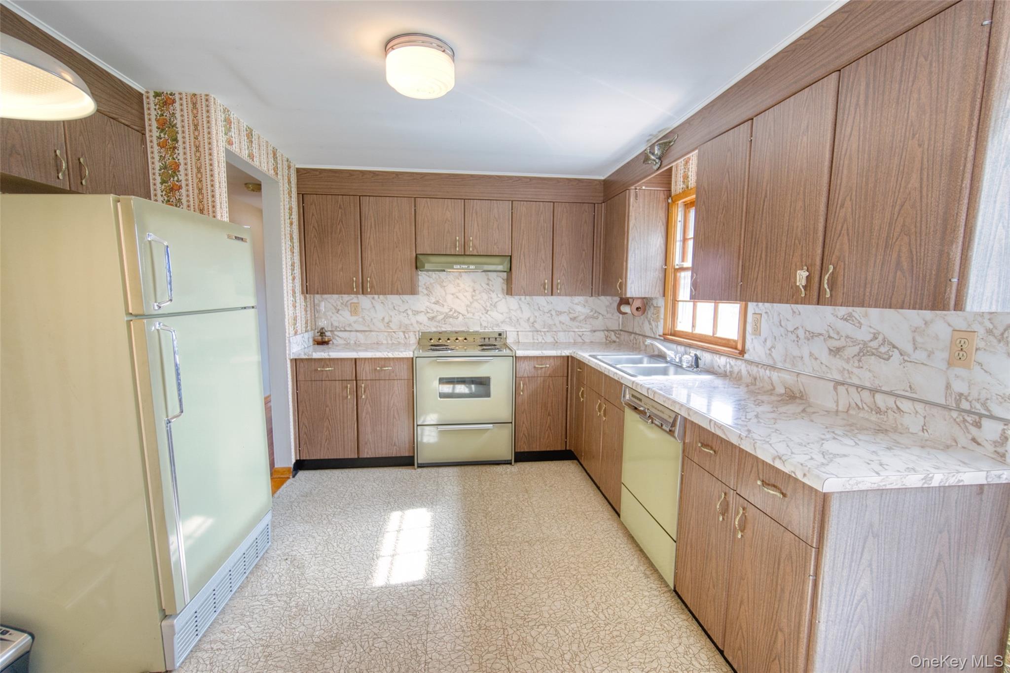 315 Pine Bush Road, Stone Ridge, NY 12484