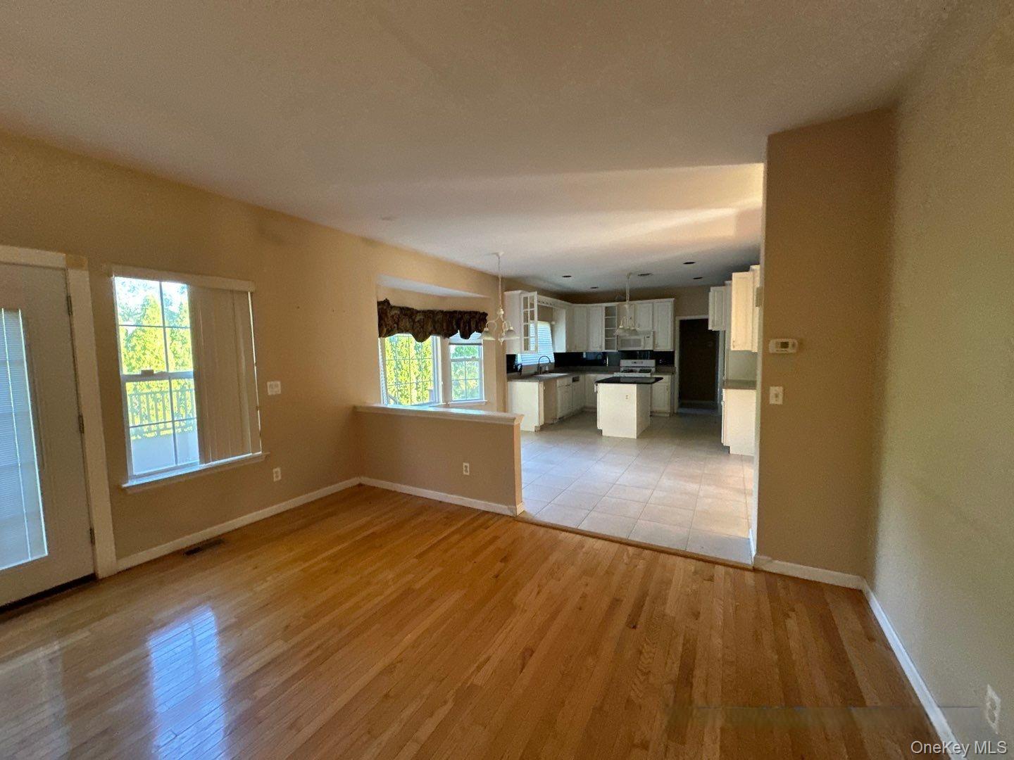 2 East Avenue, Coram, NY 11727