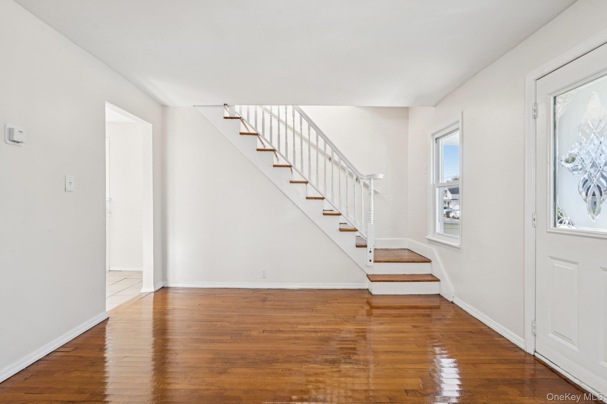 18 Lockwood Road, Bay Shore, NY 11706