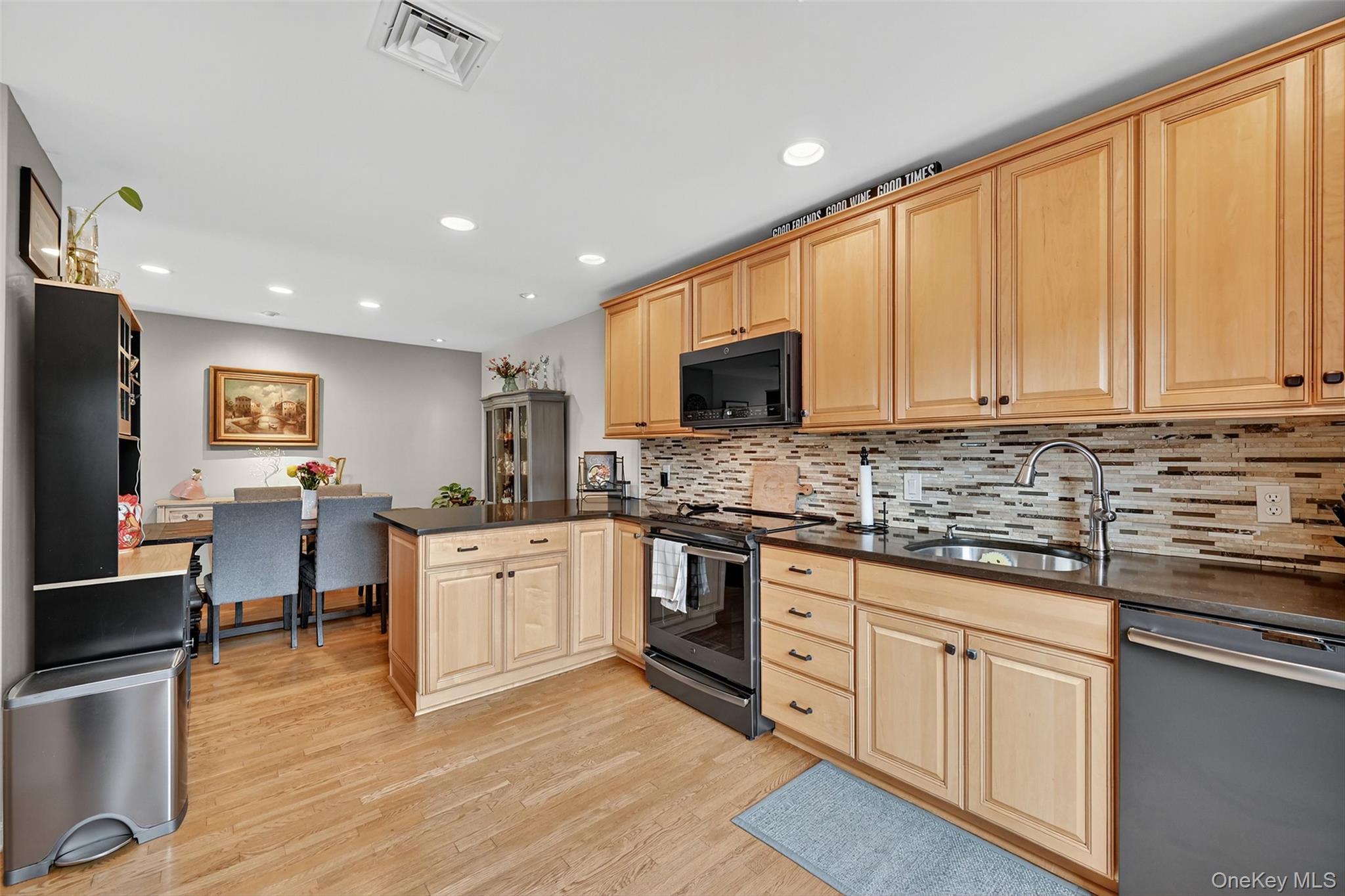 2 Rosa Court, Monroe, NY 10950