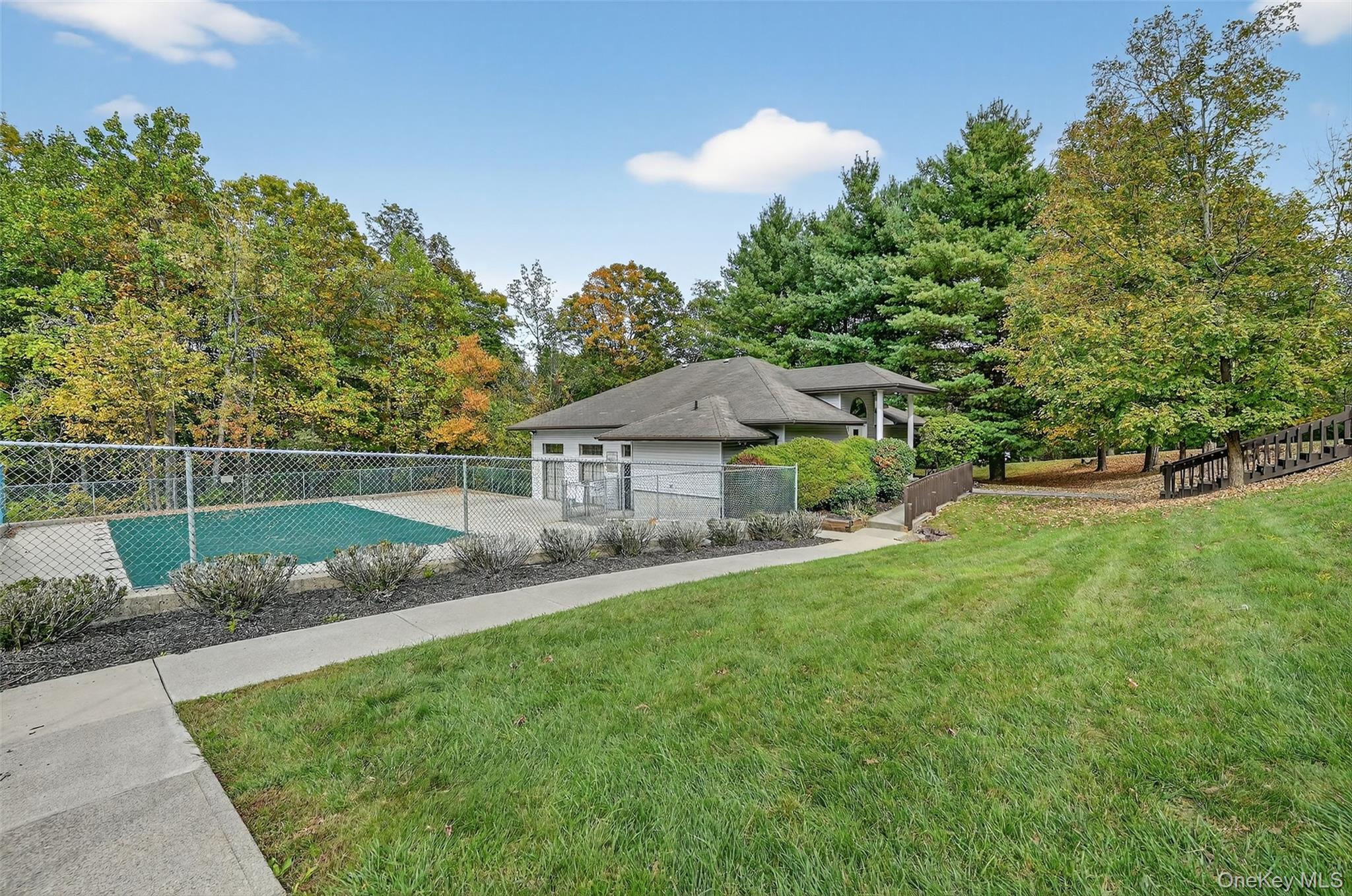 2 Rosa Court, Monroe, NY 10950