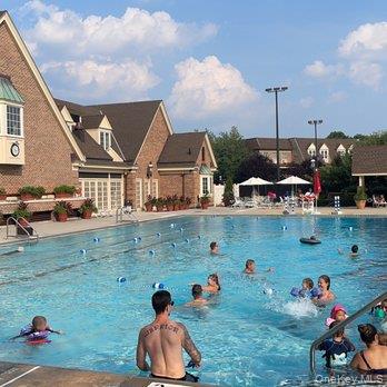 12-31 Robin Lane # Triplex, Bayside, NY 11360