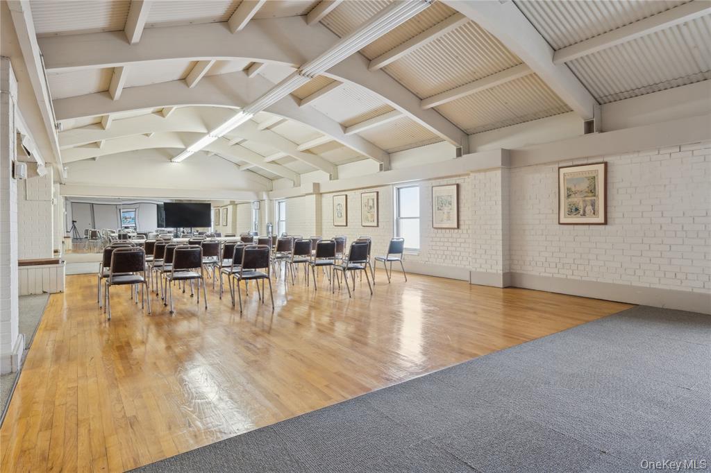 25 Neptune Boulevard # 9S, Long Beach, NY 11561