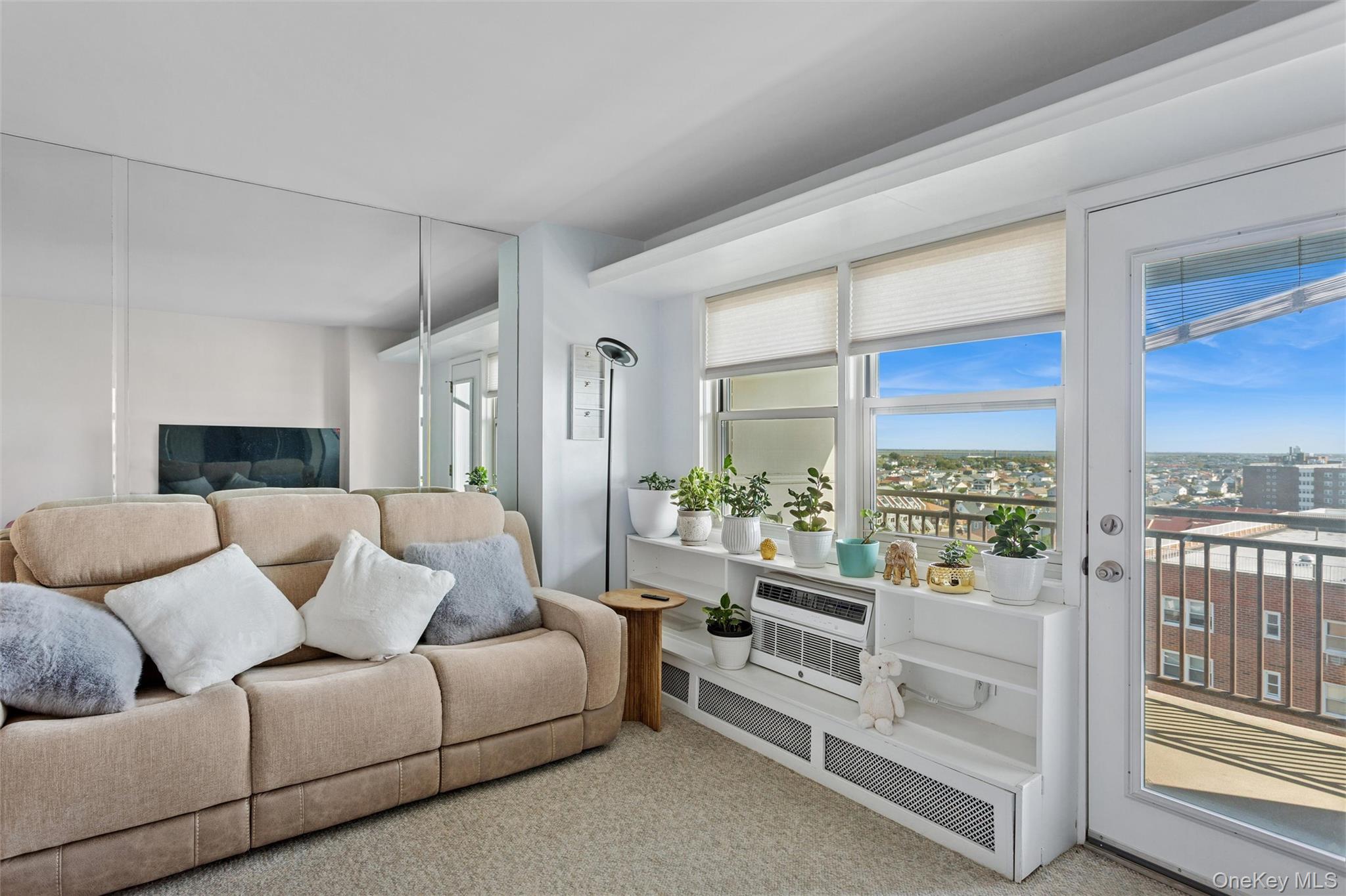 25 Neptune Boulevard # 9S, Long Beach, NY 11561