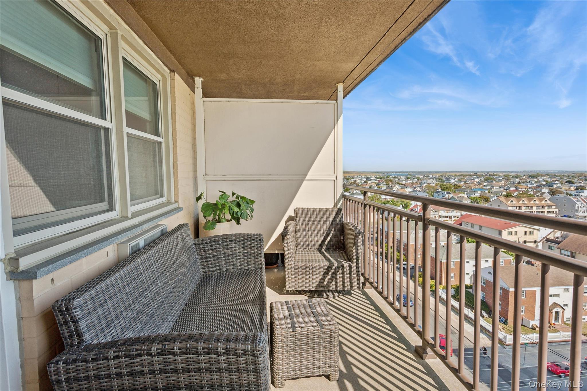 25 Neptune Boulevard # 9S, Long Beach, NY 11561