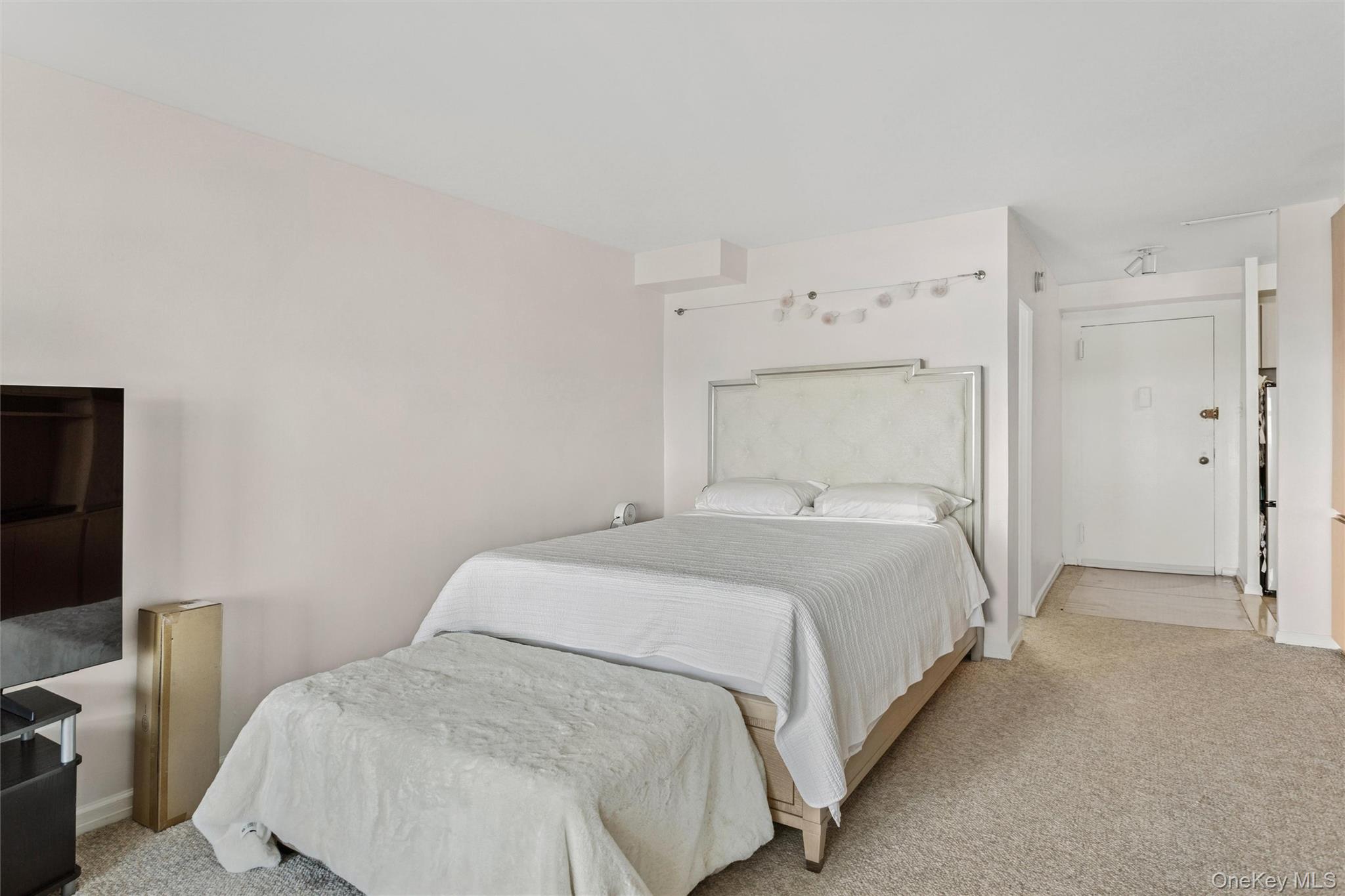 25 Neptune Boulevard # 9S, Long Beach, NY 11561