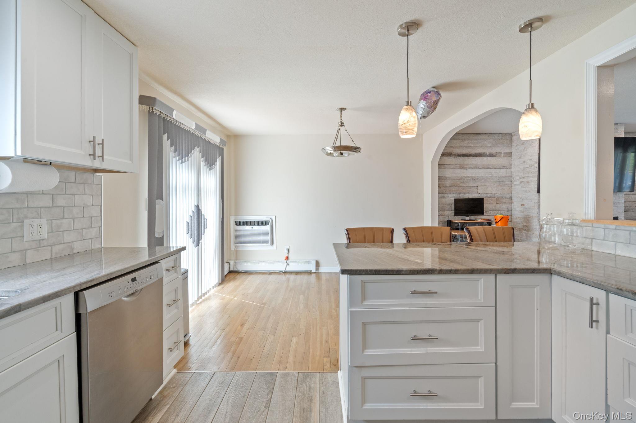 1040 Donna Court, Baldwin, NY 11510