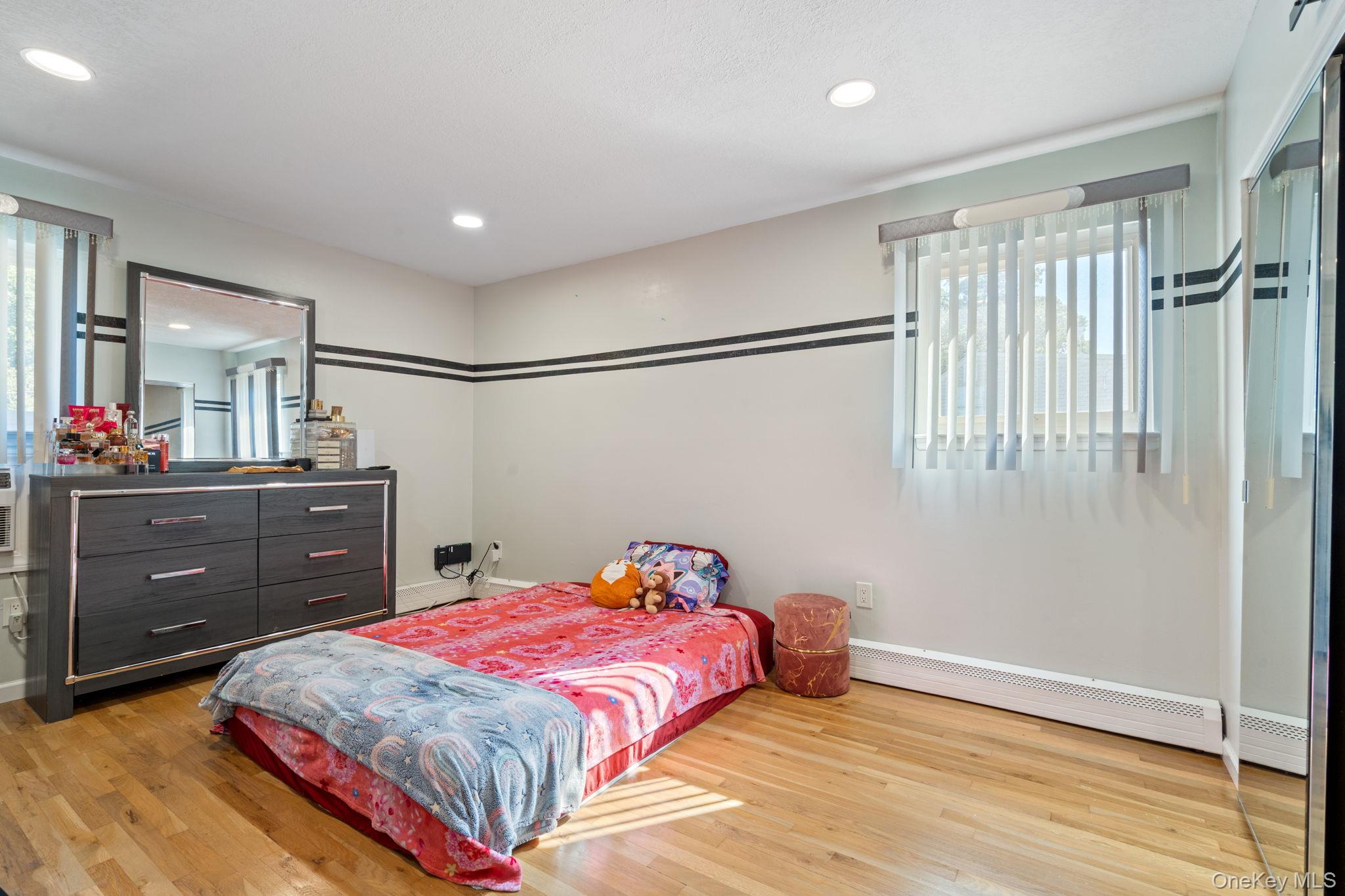 1040 Donna Court, Baldwin, NY 11510