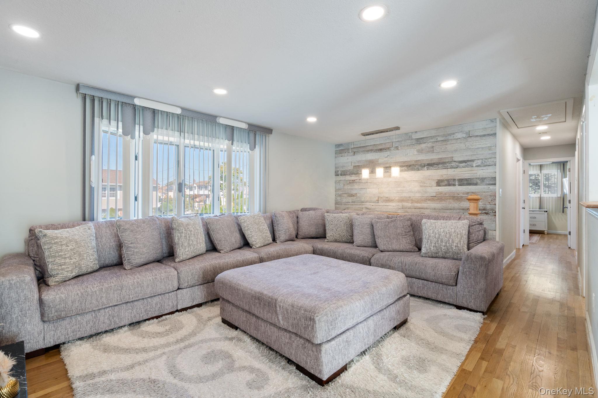 1040 Donna Court, Baldwin, NY 11510