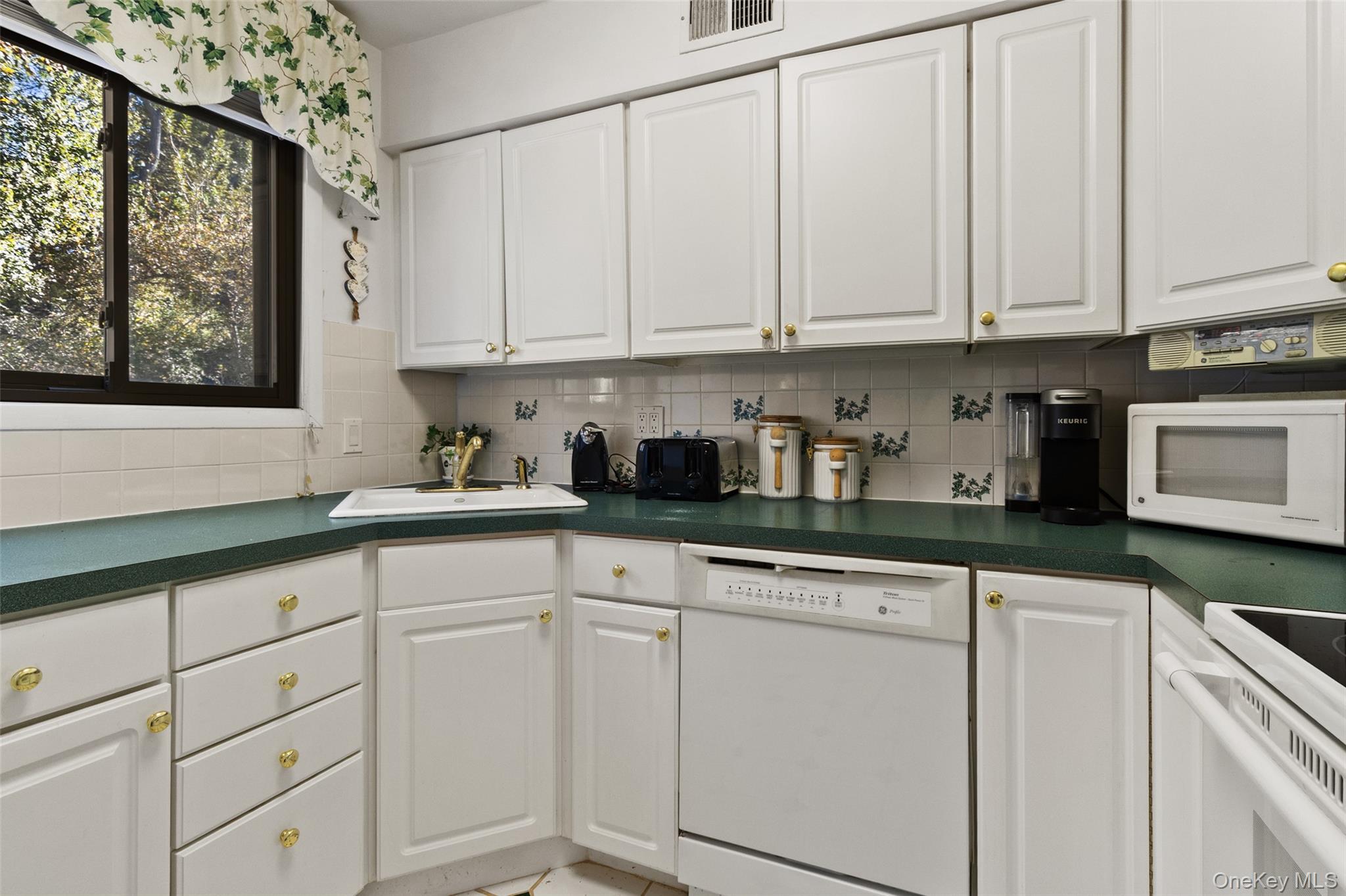 43 Jefferson Oval # B, Yorktown Heights, NY 10598