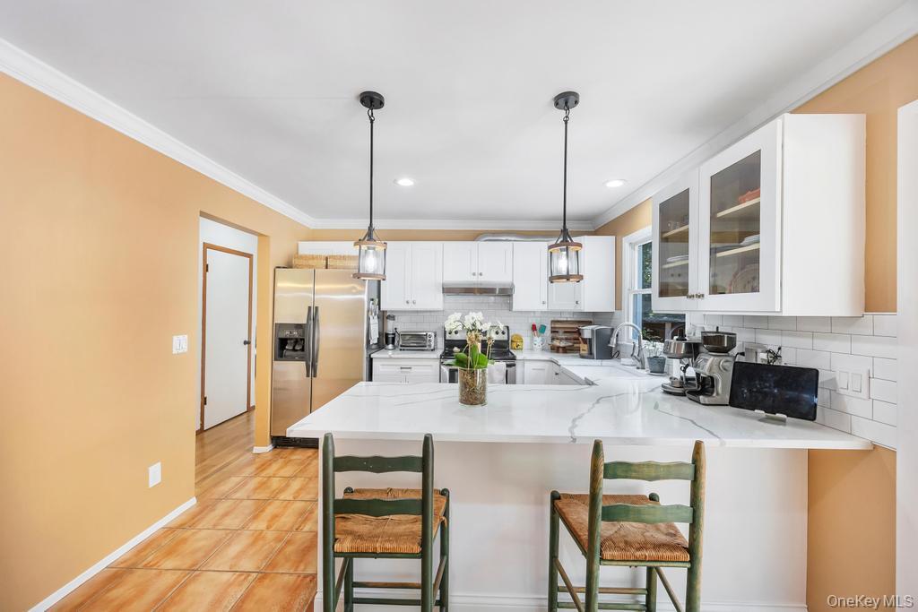 46 -4 Oak Street # A, Centereach, NY 11720