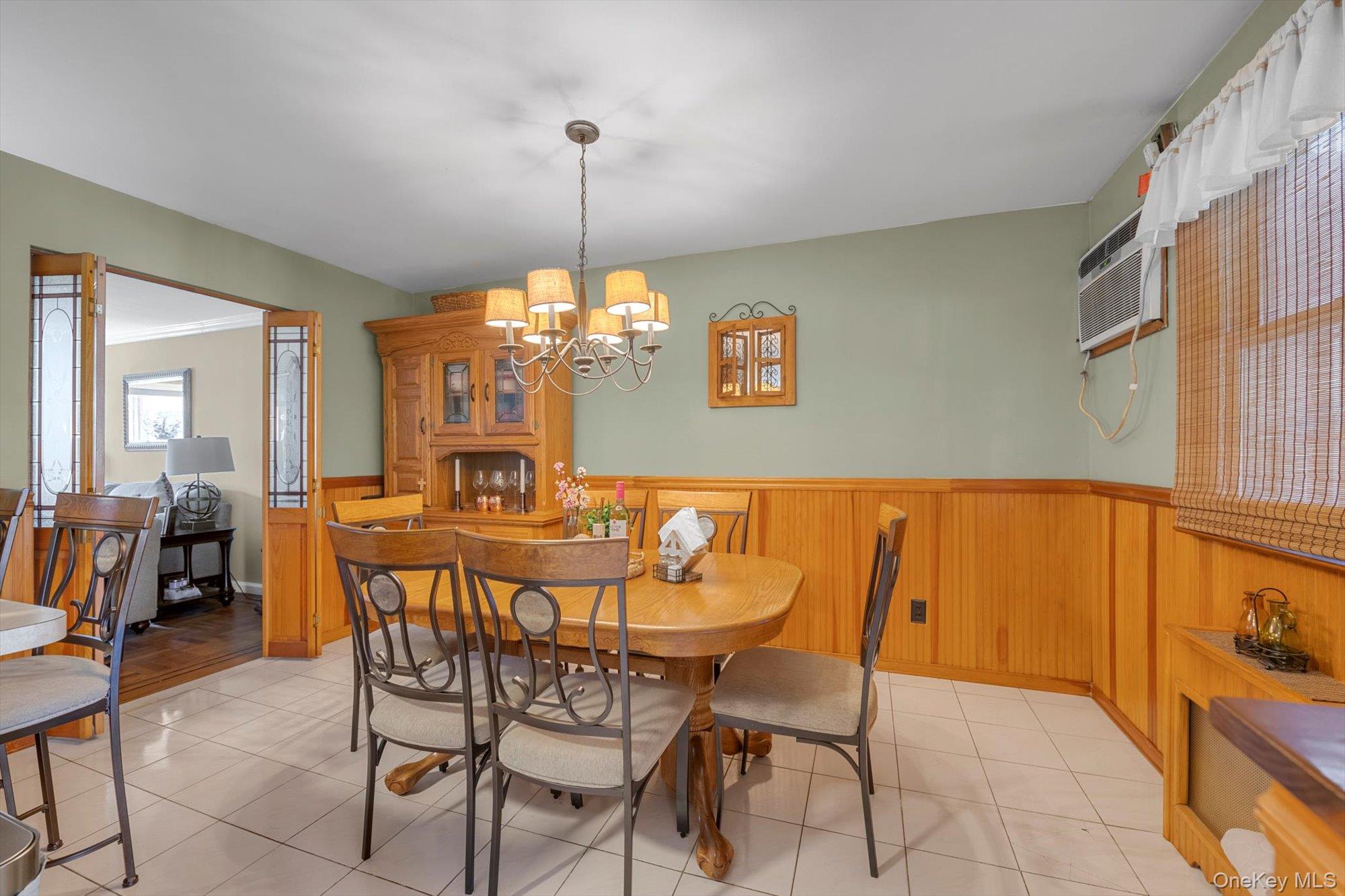 2433 Young Avenue, Bronx, NY 10469