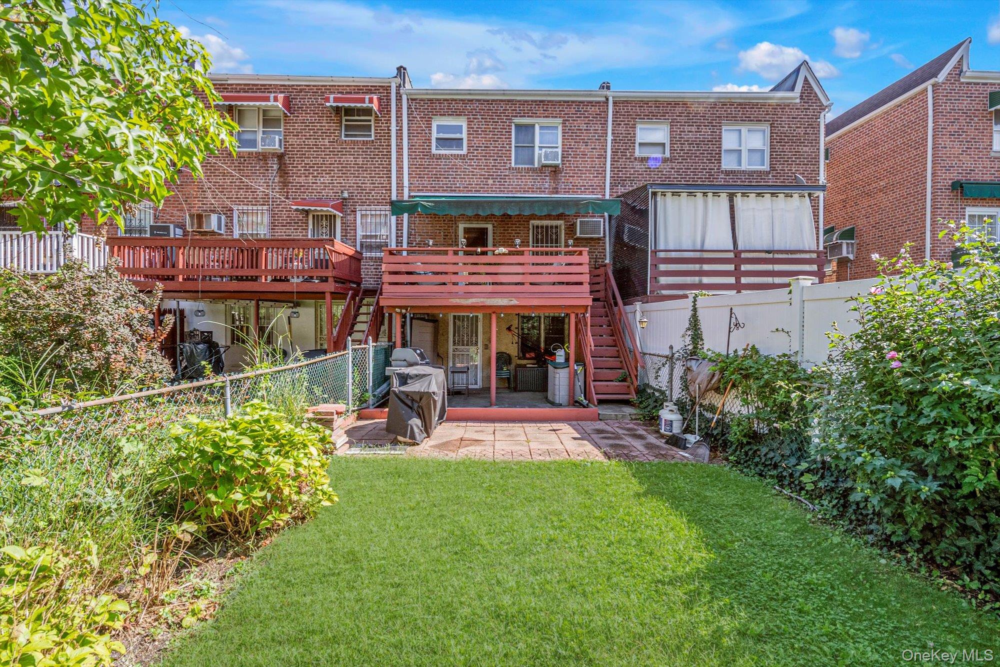 2433 Young Avenue, Bronx, NY 10469