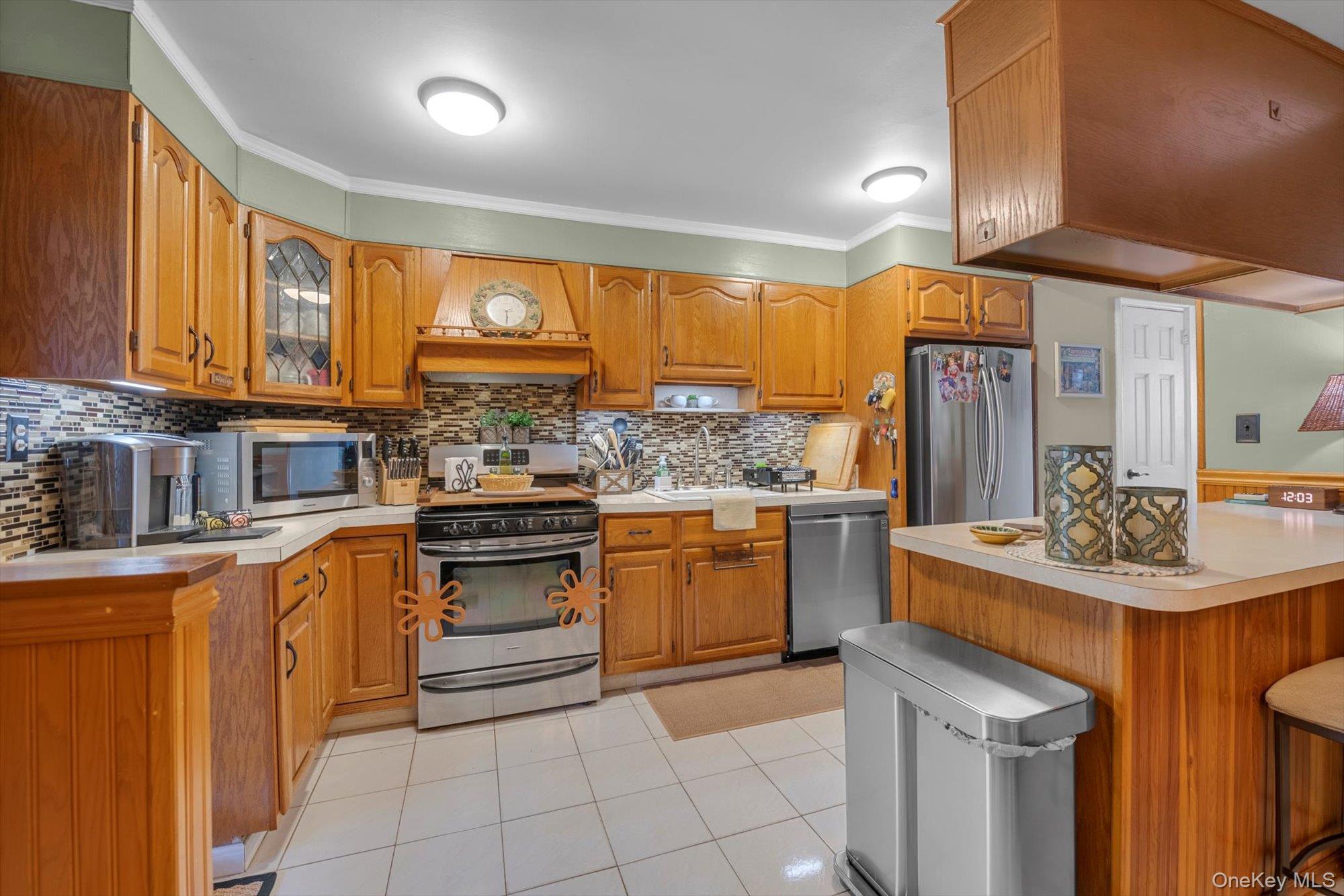 2433 Young Avenue, Bronx, NY 10469