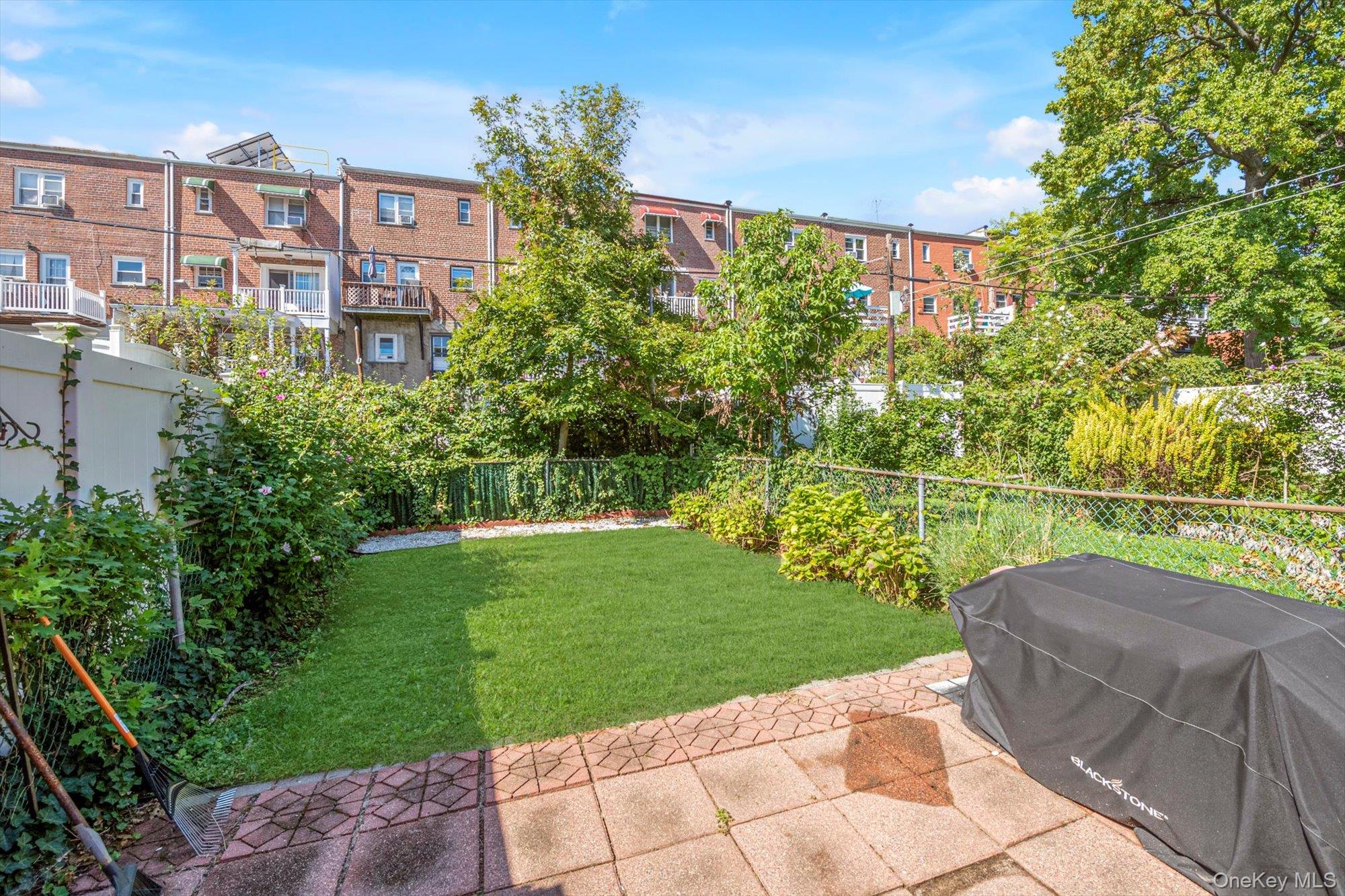 2433 Young Avenue, Bronx, NY 10469