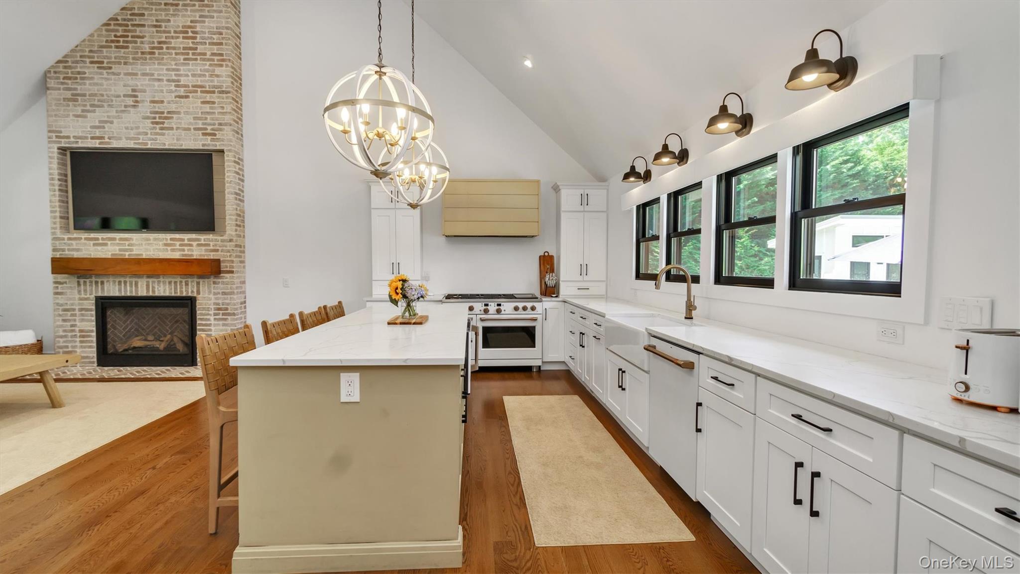 99 Beach Road, Westhampton Beach, NY 11978