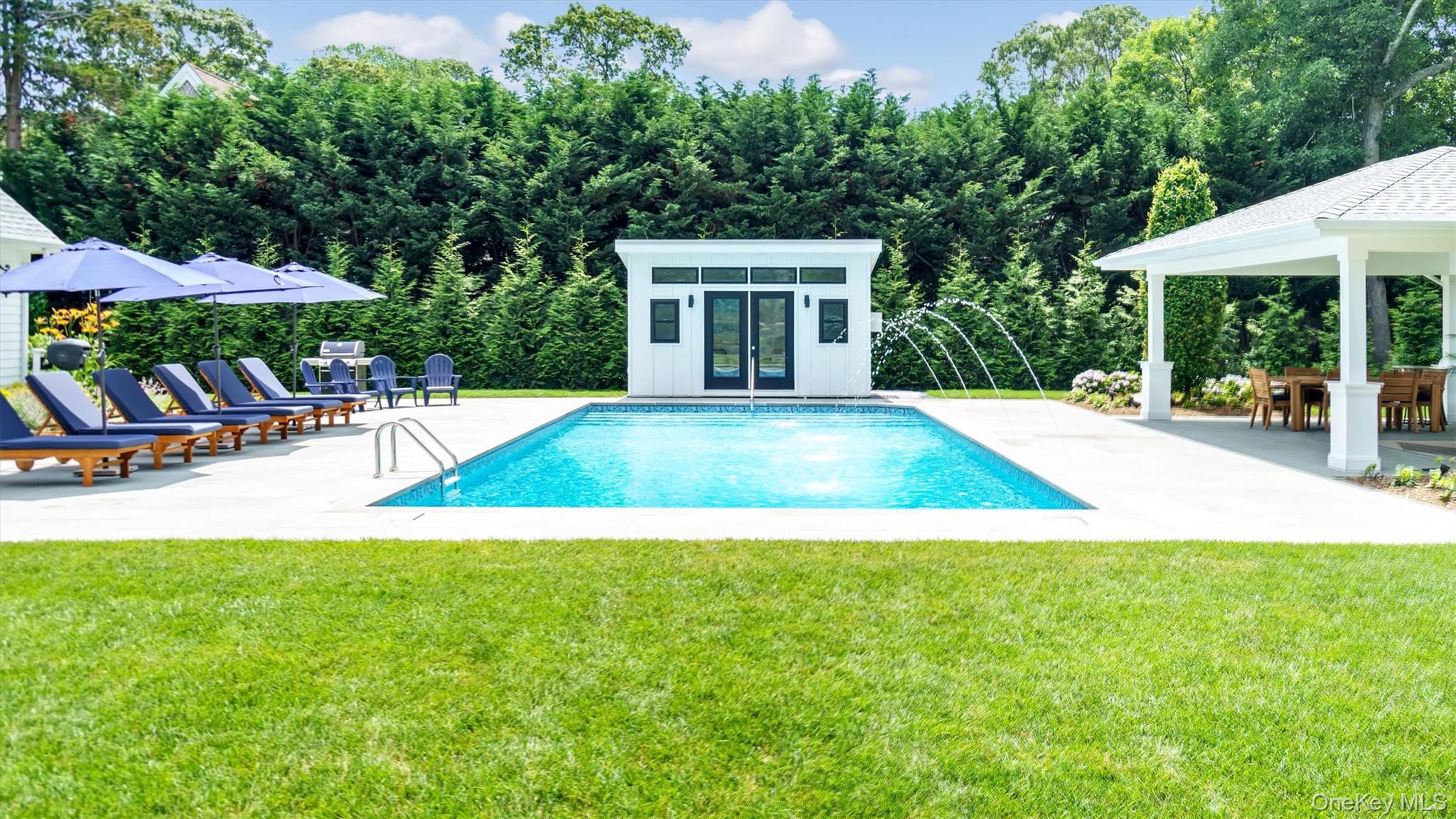 99 Beach Road, Westhampton Beach, NY 11978