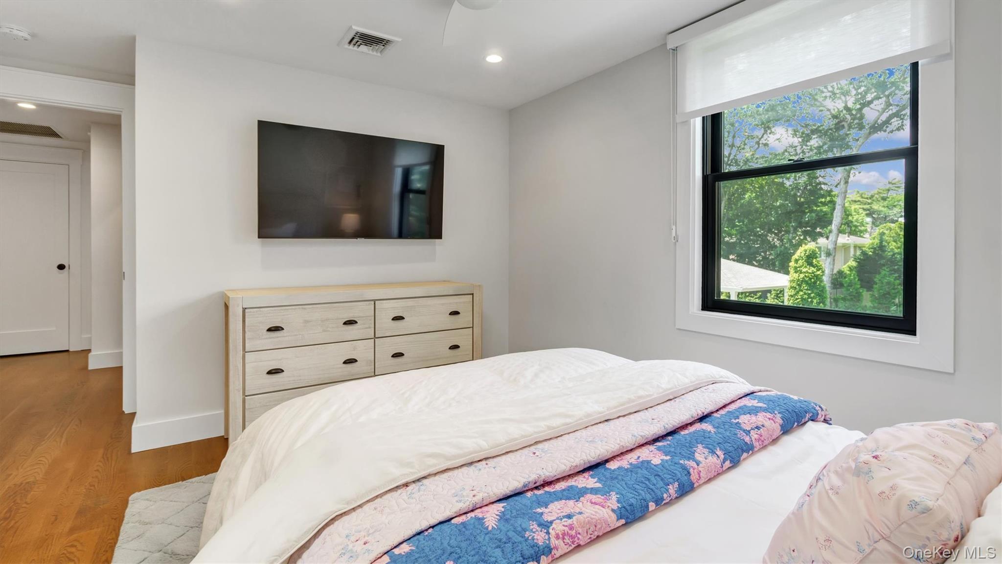 99 Beach Road, Westhampton Beach, NY 11978