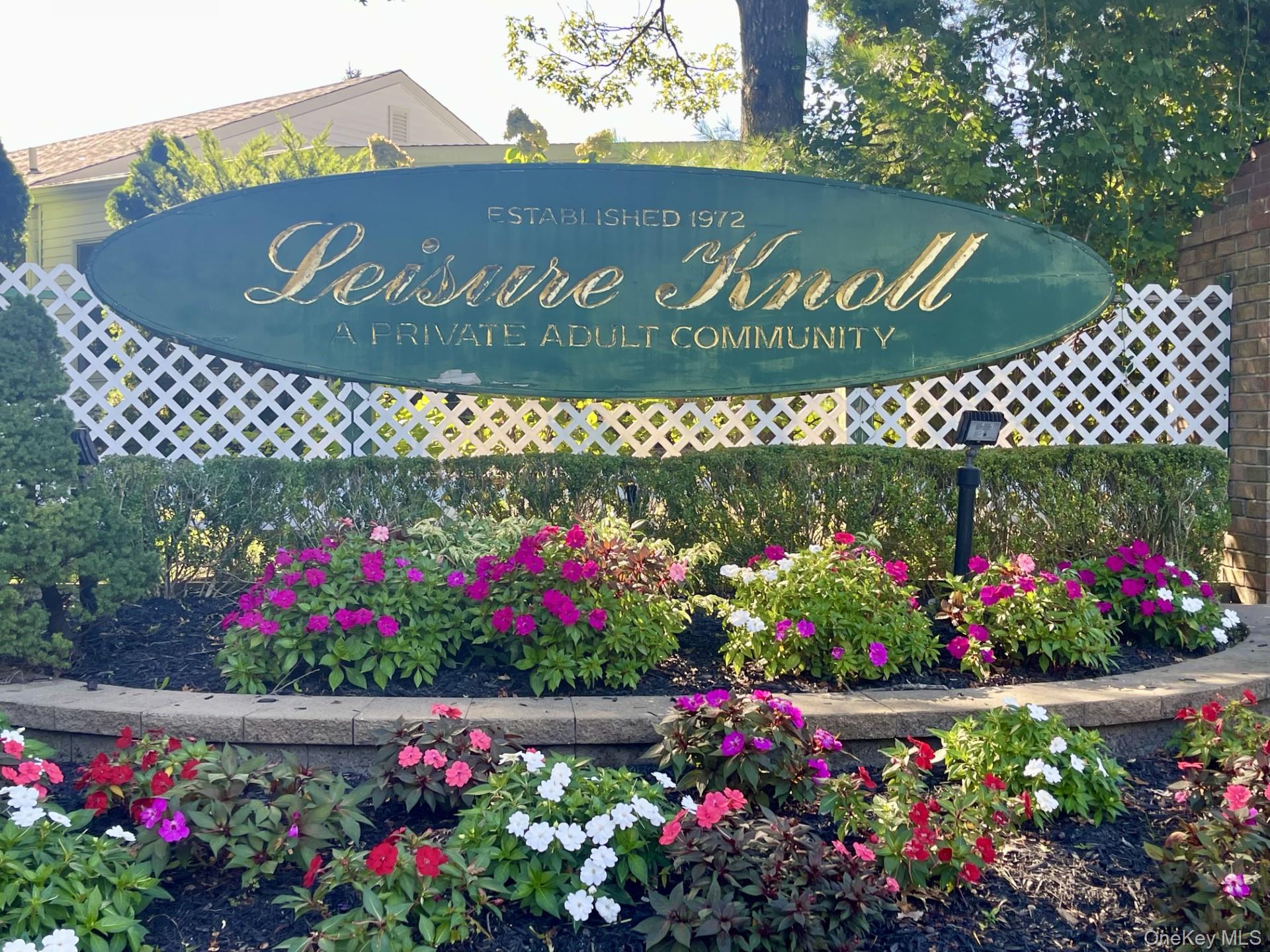 323 Brownfield Drive, Ridge, NY 11961