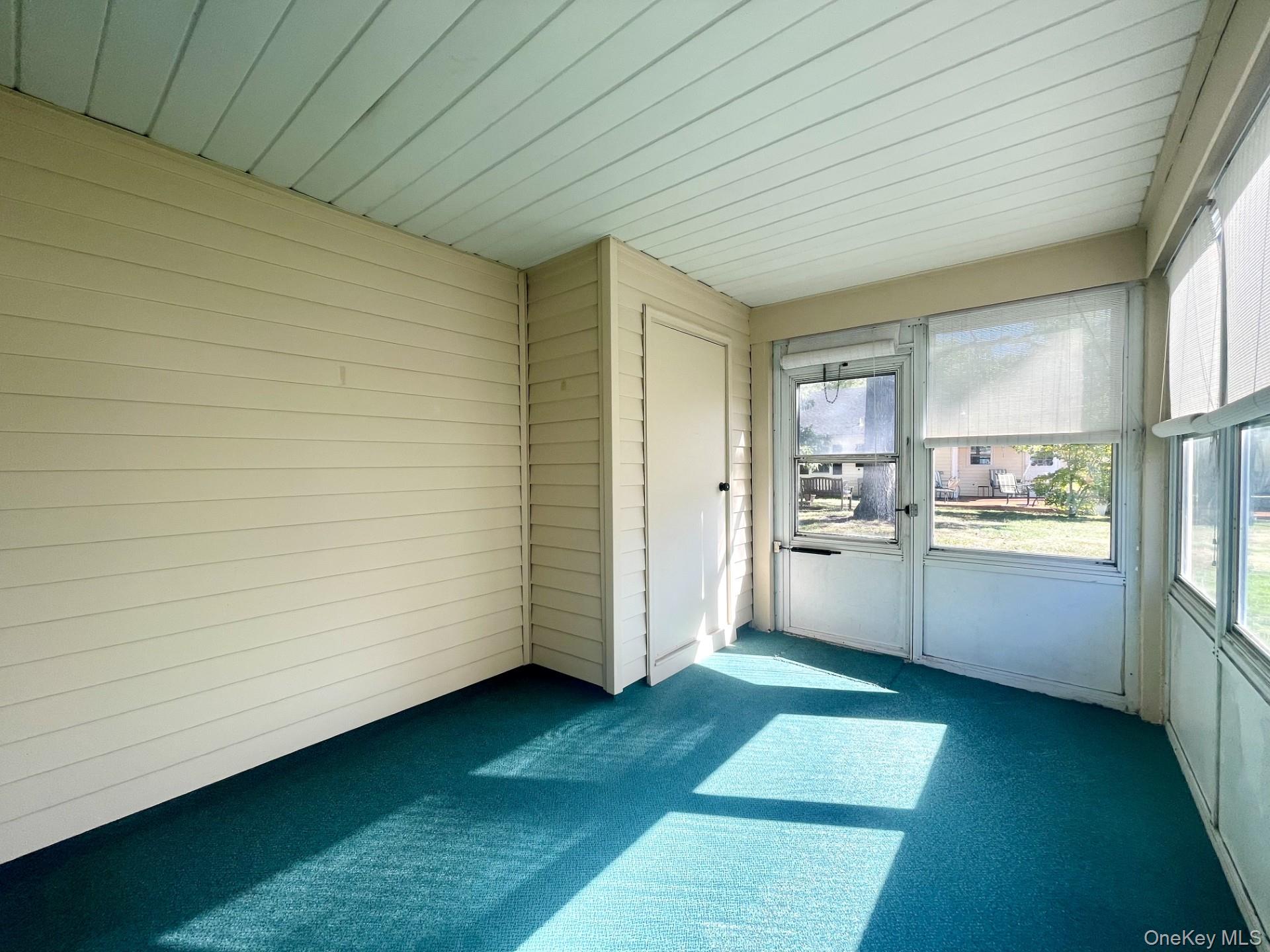 323 Brownfield Drive, Ridge, NY 11961