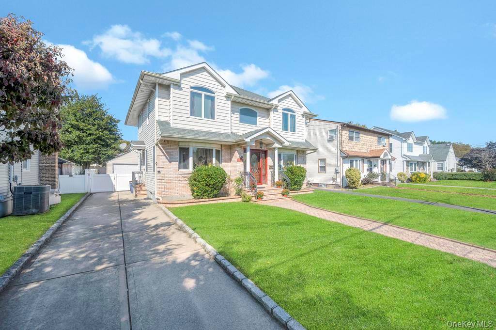 43 Prince Street, New Hyde Park, NY 11040