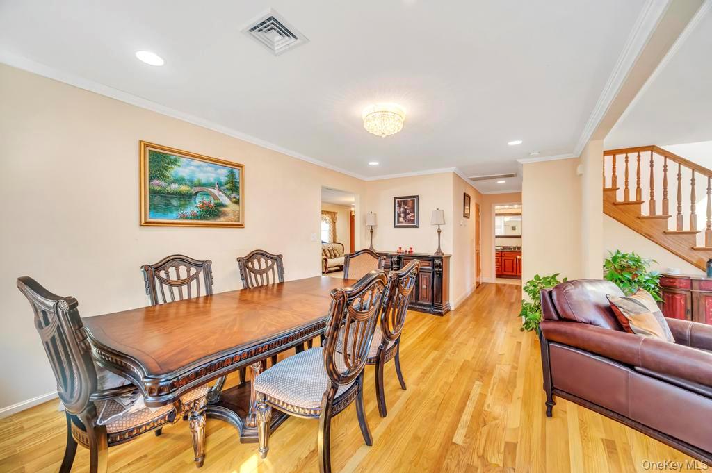 43 Prince Street, New Hyde Park, NY 11040