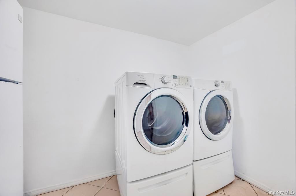 43 Prince Street, New Hyde Park, NY 11040