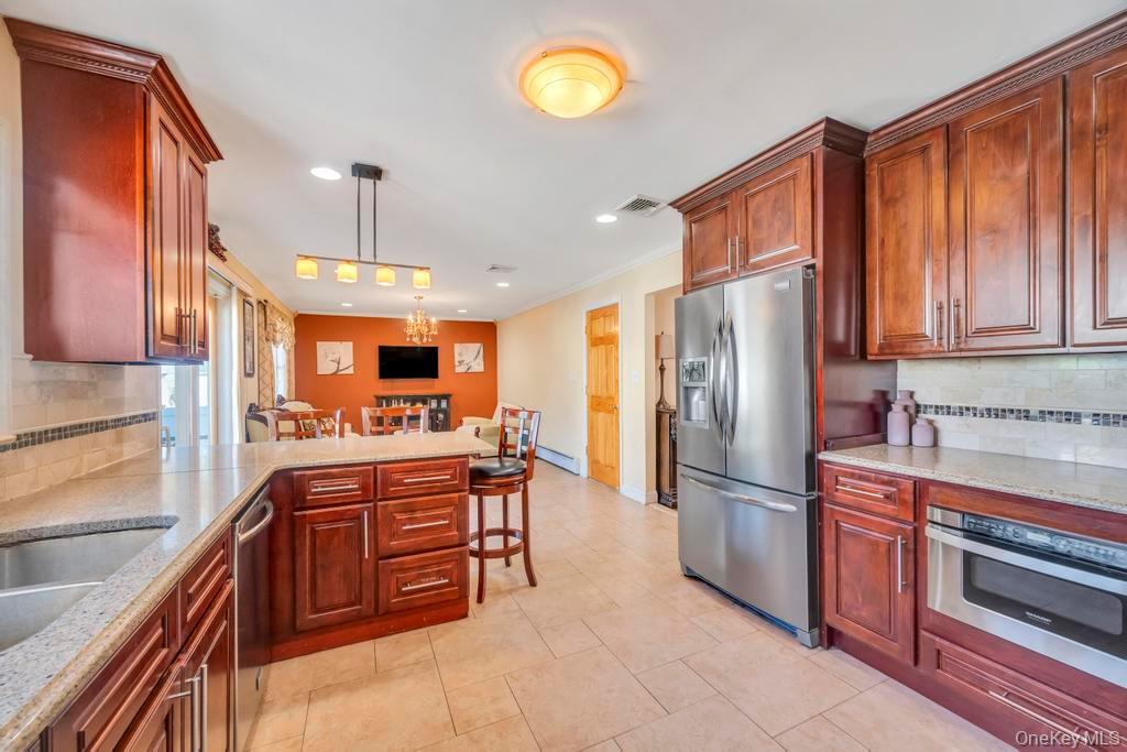 43 Prince Street, New Hyde Park, NY 11040