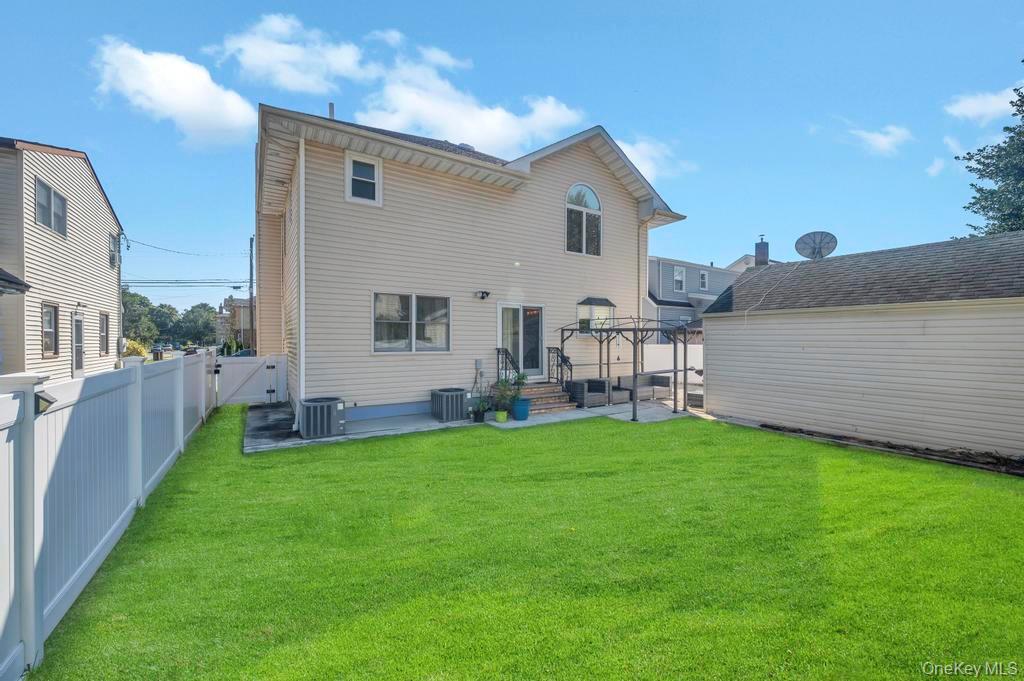 43 Prince Street, New Hyde Park, NY 11040